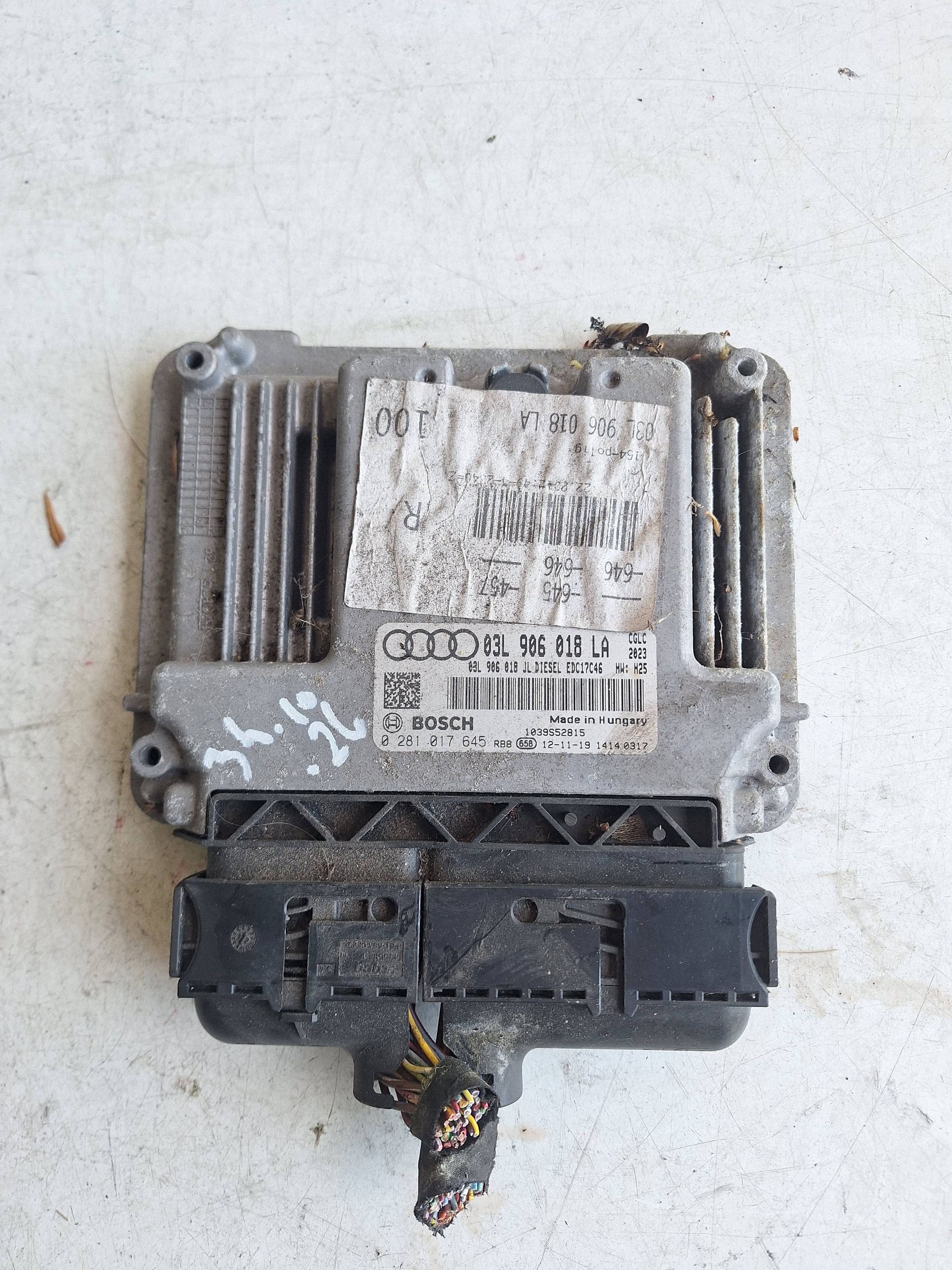 AUDI ordinateur unité de commande électronique uce moteur 03L906018LA BOSCH 0281017645