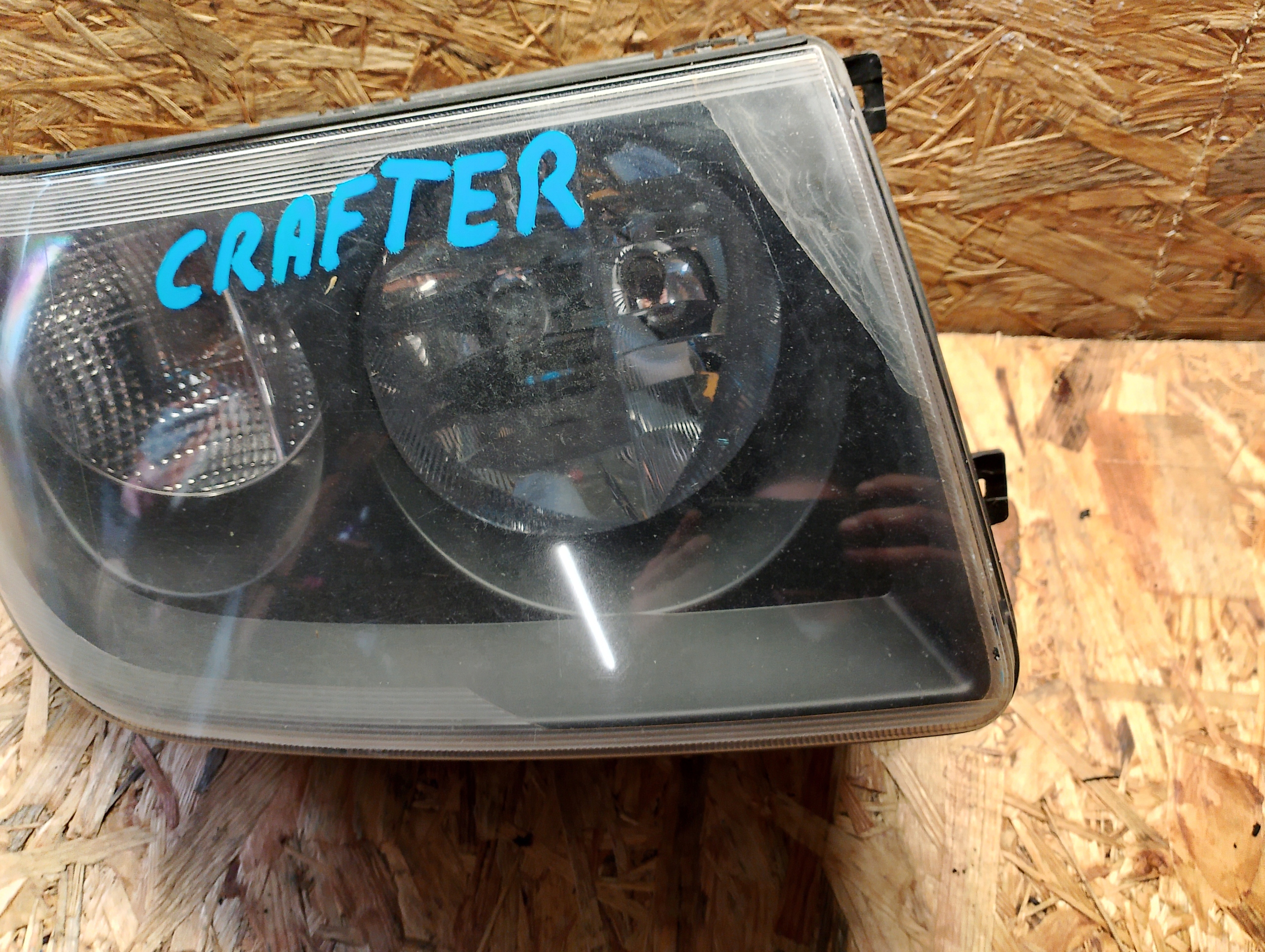 light left front CRAFTER 2E1941015