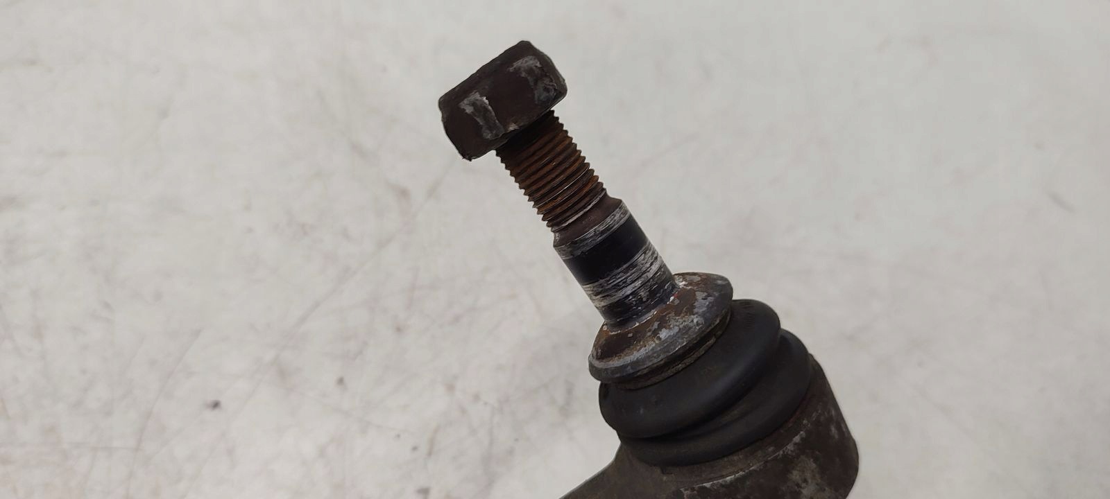 rameno předek přední levý BMW E90