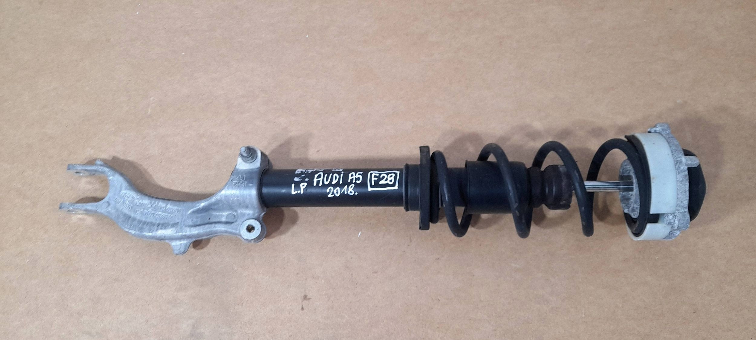 Audi A5 Sportback 8TA shock absorber front left 8W6031B (F28)