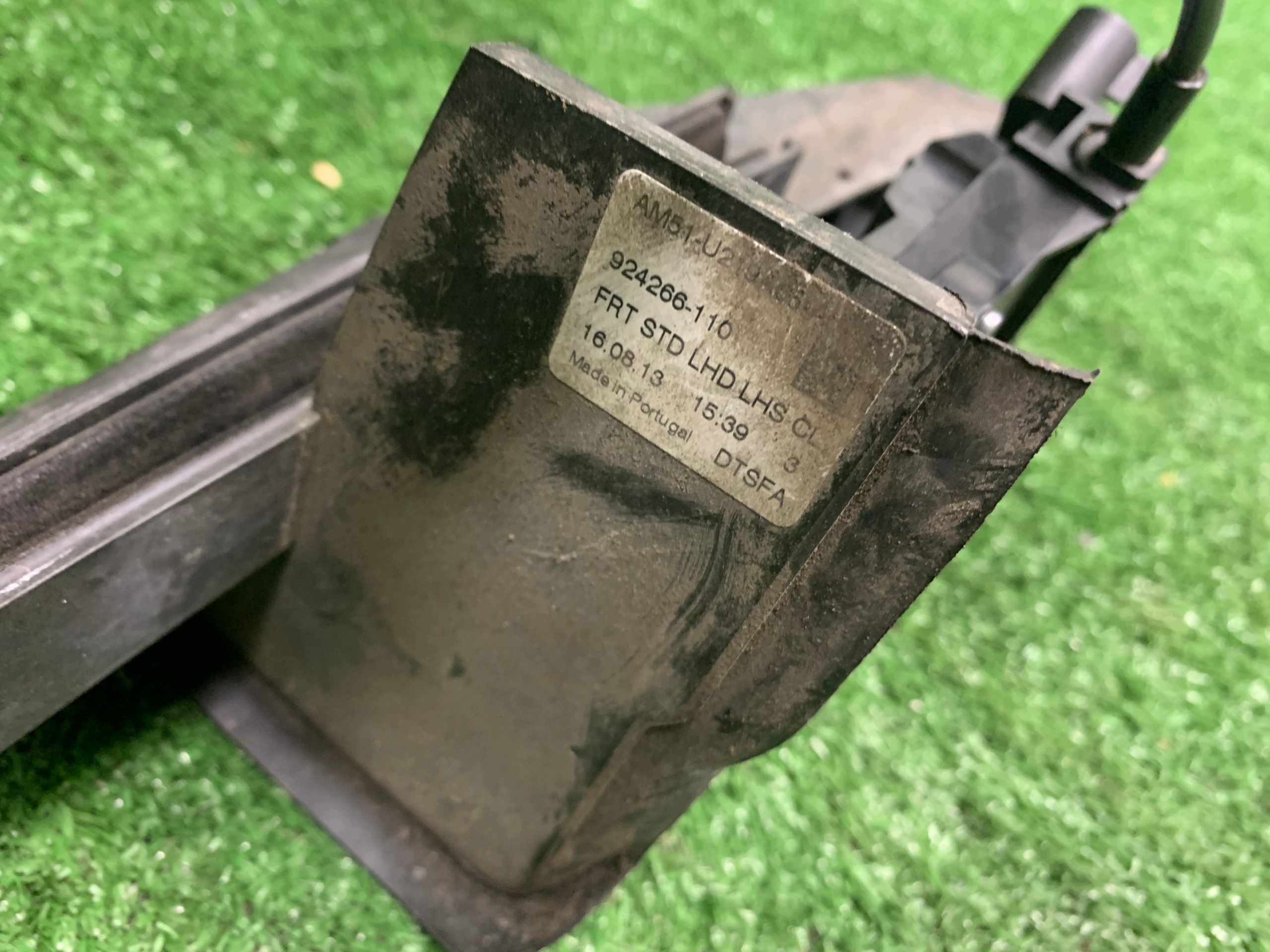 FORD C-MAX MK3 lock door left front AM5A-U21813-AE