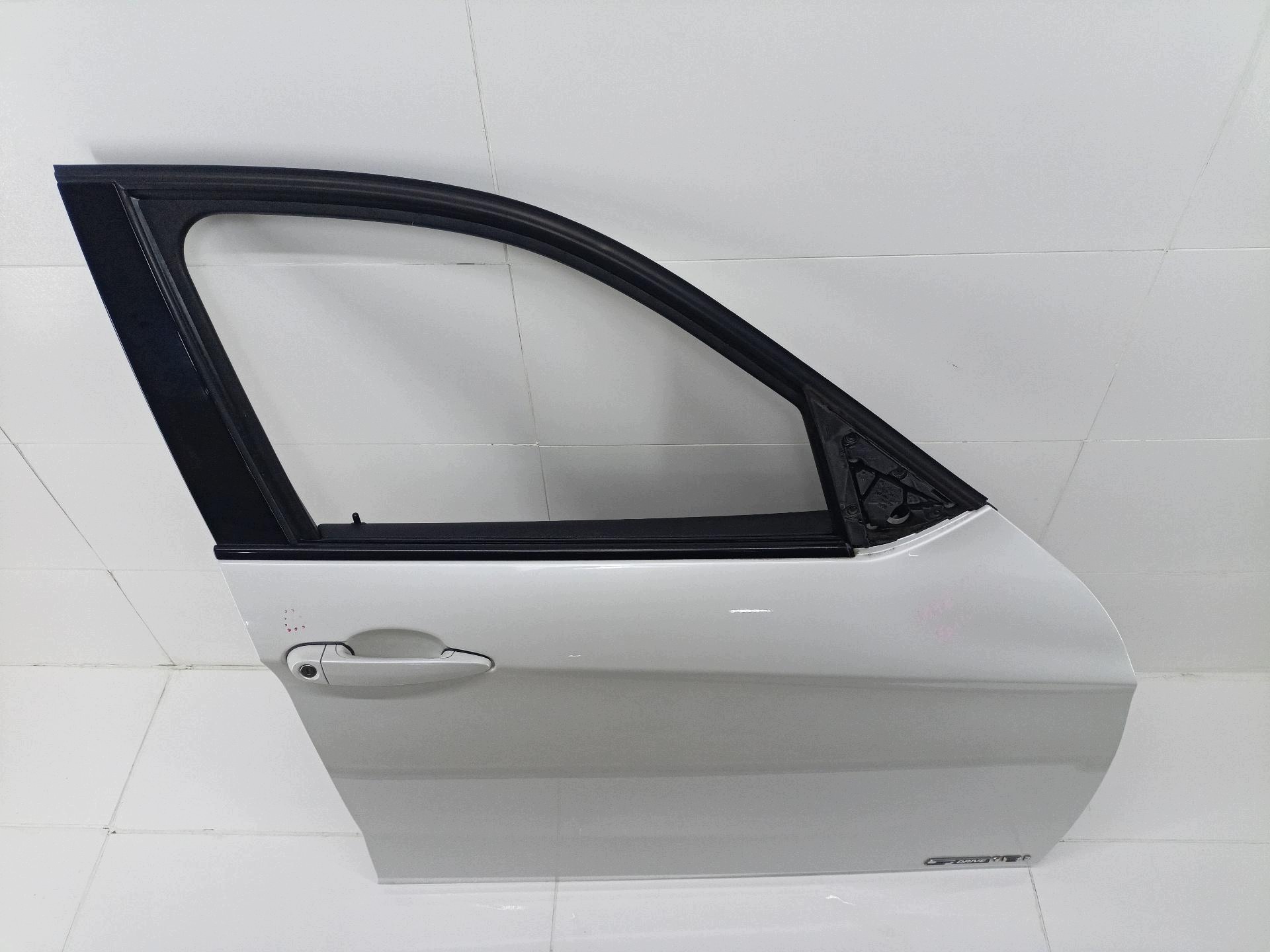dveře předek pravá strana BMW X1 E84 2011