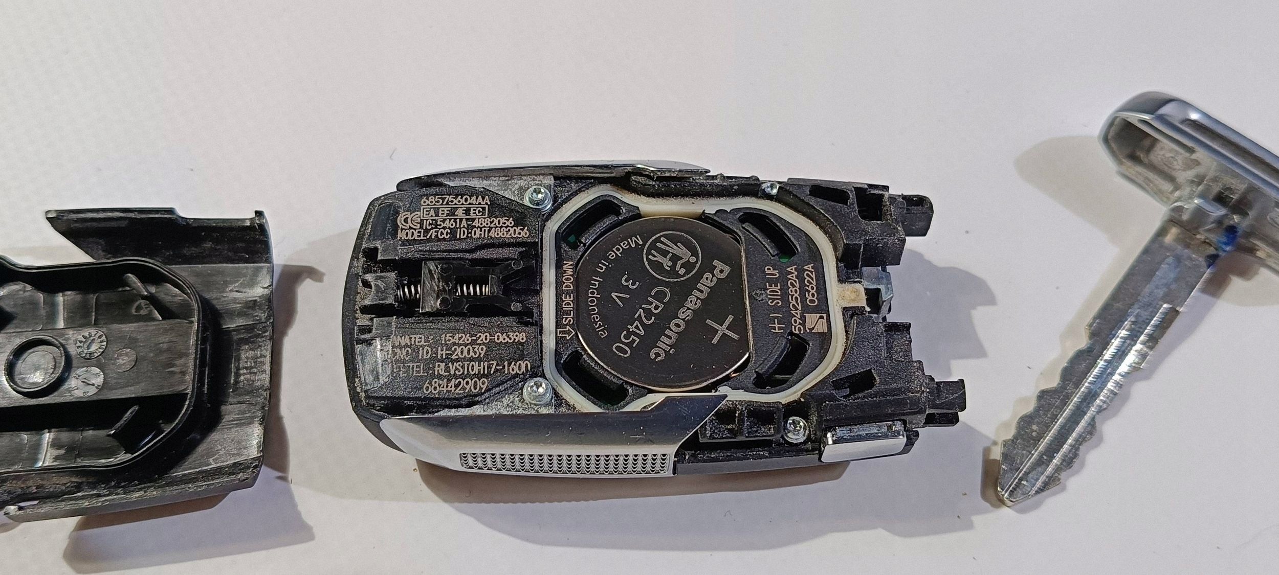 key pilot zdalne odpalanie electrical trunk door burta Dodge Ram V 2019