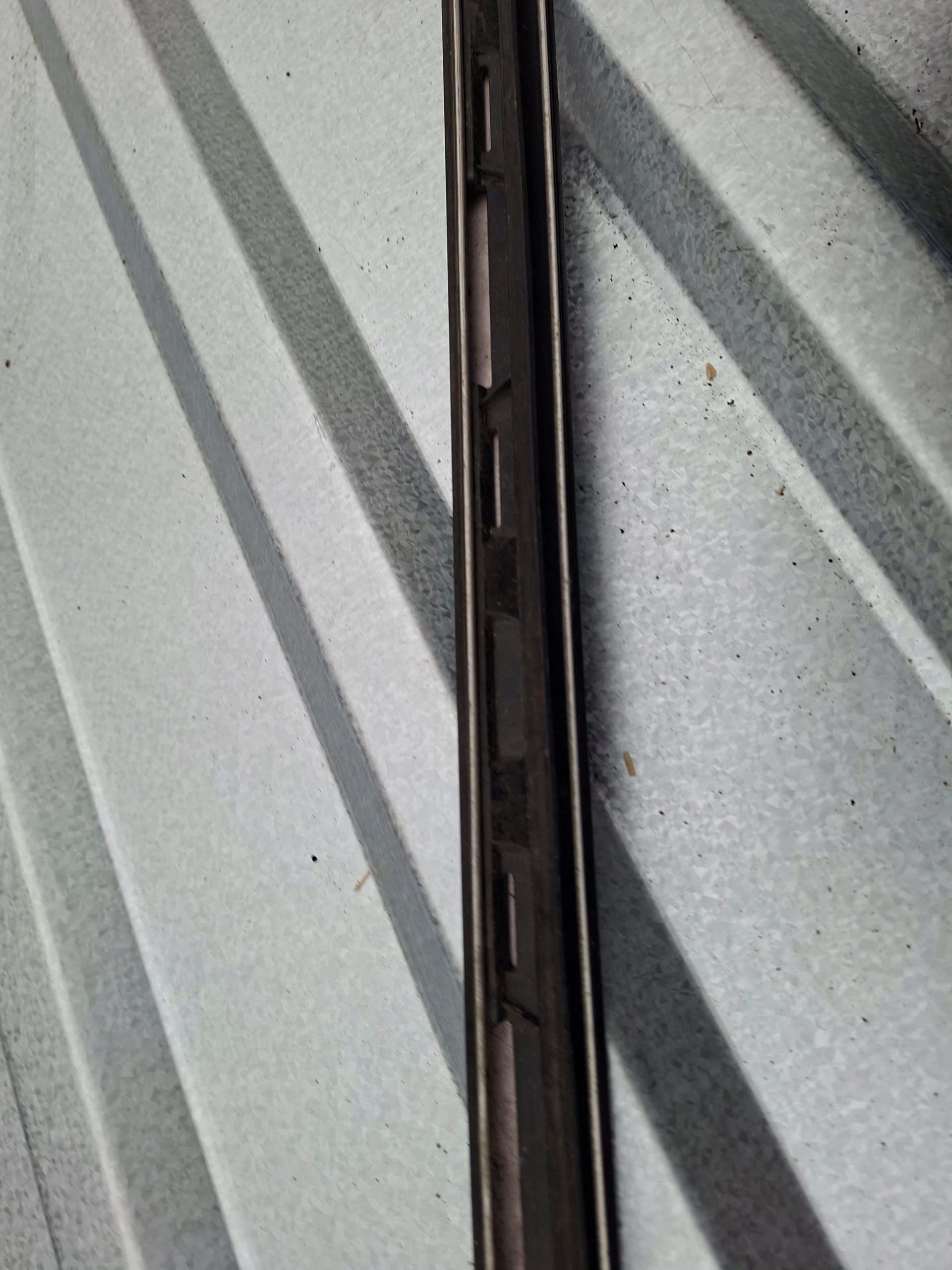 moulding windows czolowej left Mercedes W204