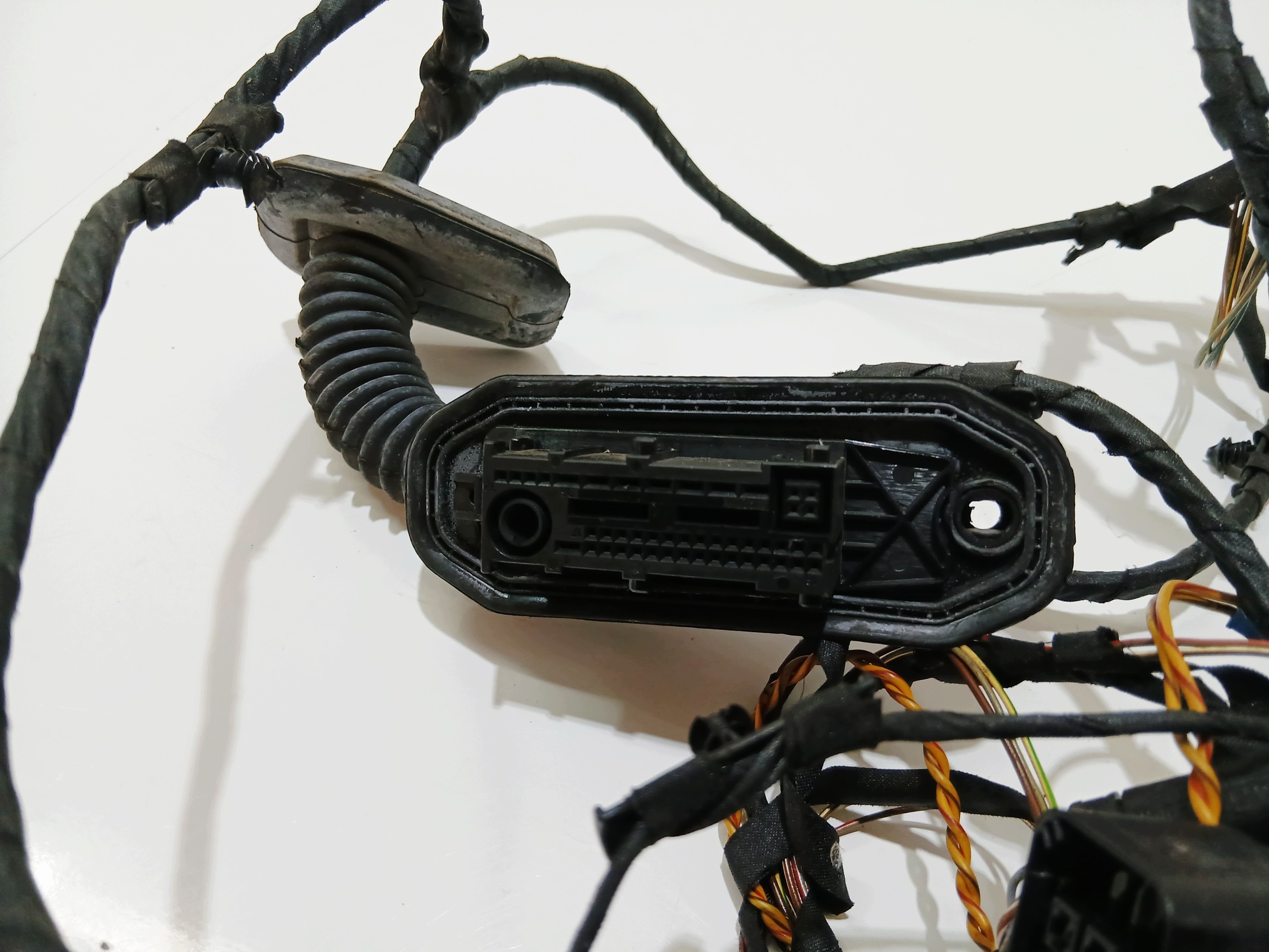 bundle door left rear BMW F10 F11 9240898