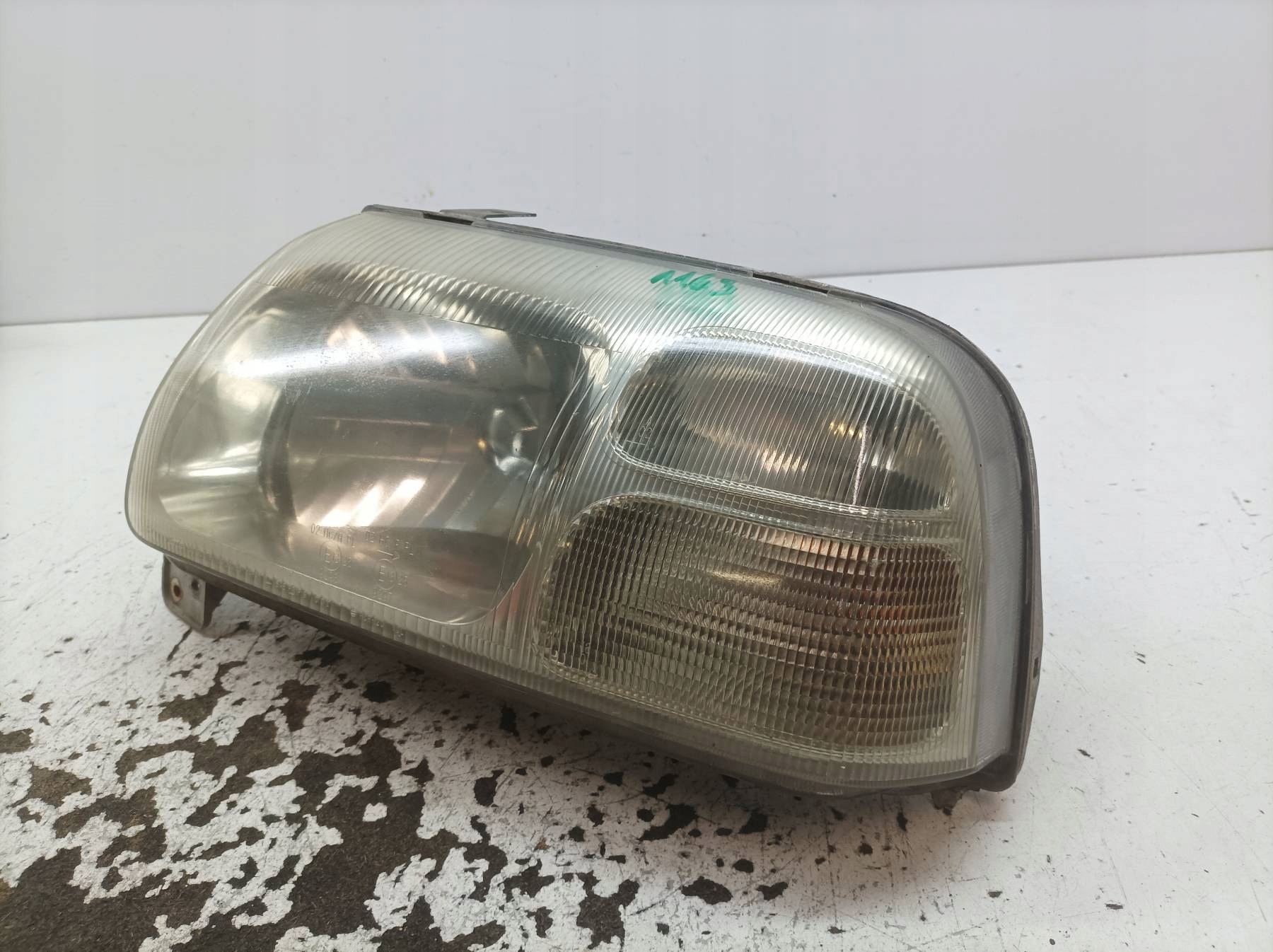 light front left EU Suzuki Grand Vitara and (1998-2006)