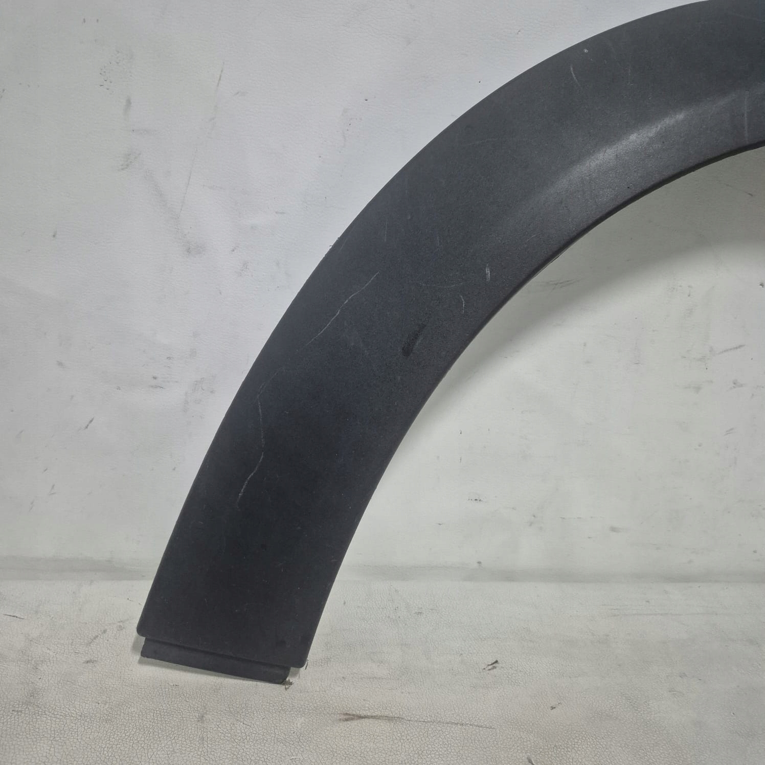 MINI COOPER II 2 R56 06-13 moulding cap right front
