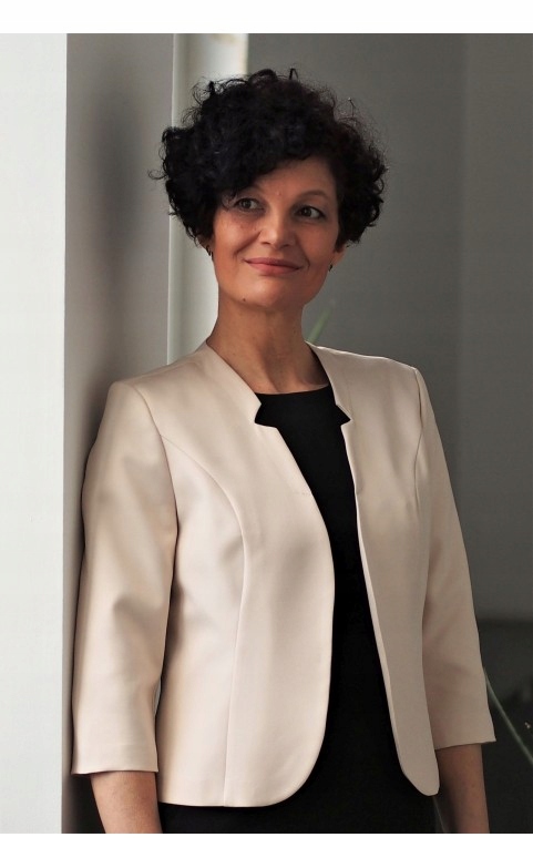 NIEZAPINANY ELEGANCKI ŻAKIET BOLERKO BEŻOWY 38 Szerokość pod pachami 48 cm