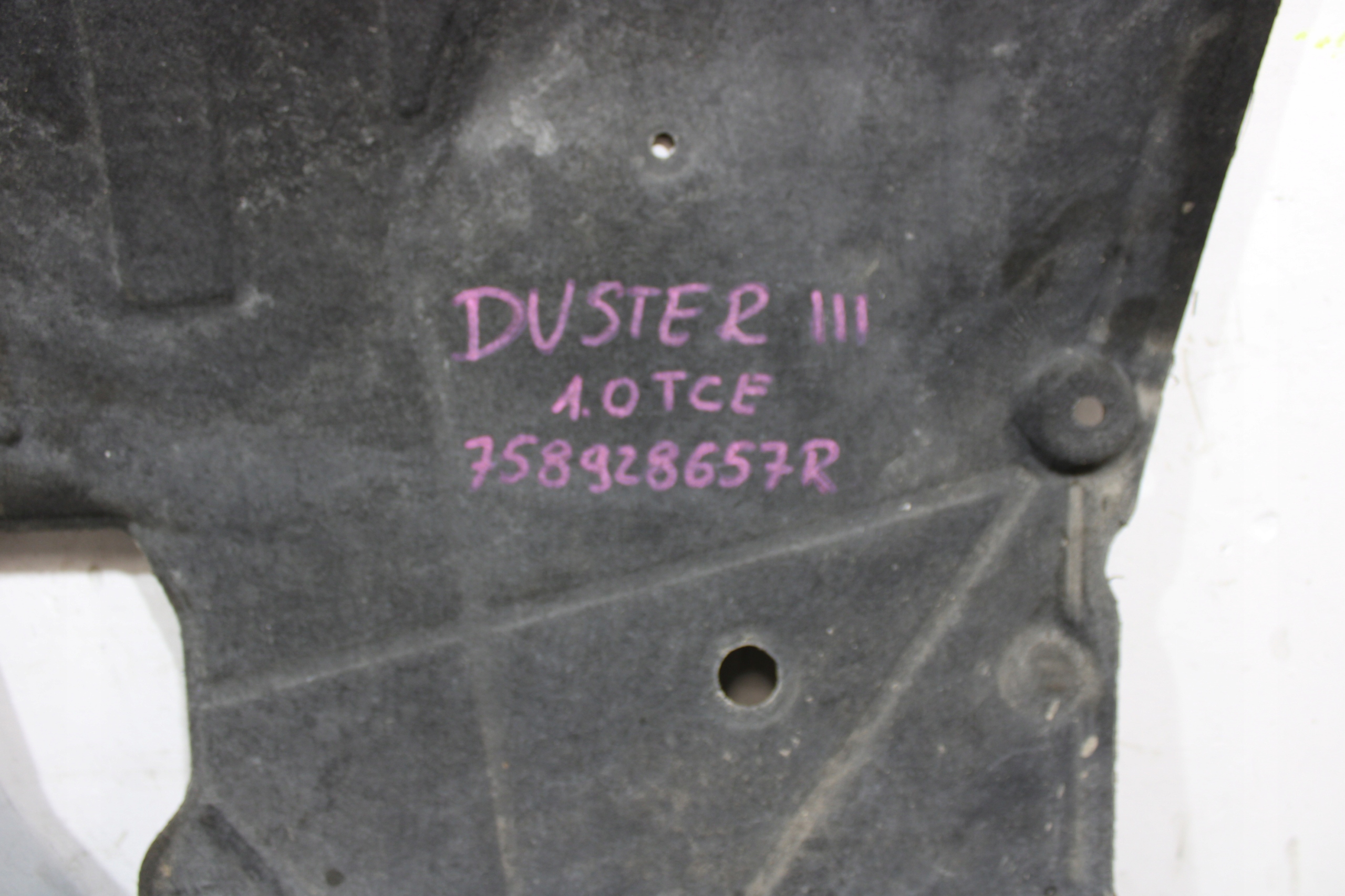 cover cover below engine 758928657R DACIA DUSTER III 3 2024