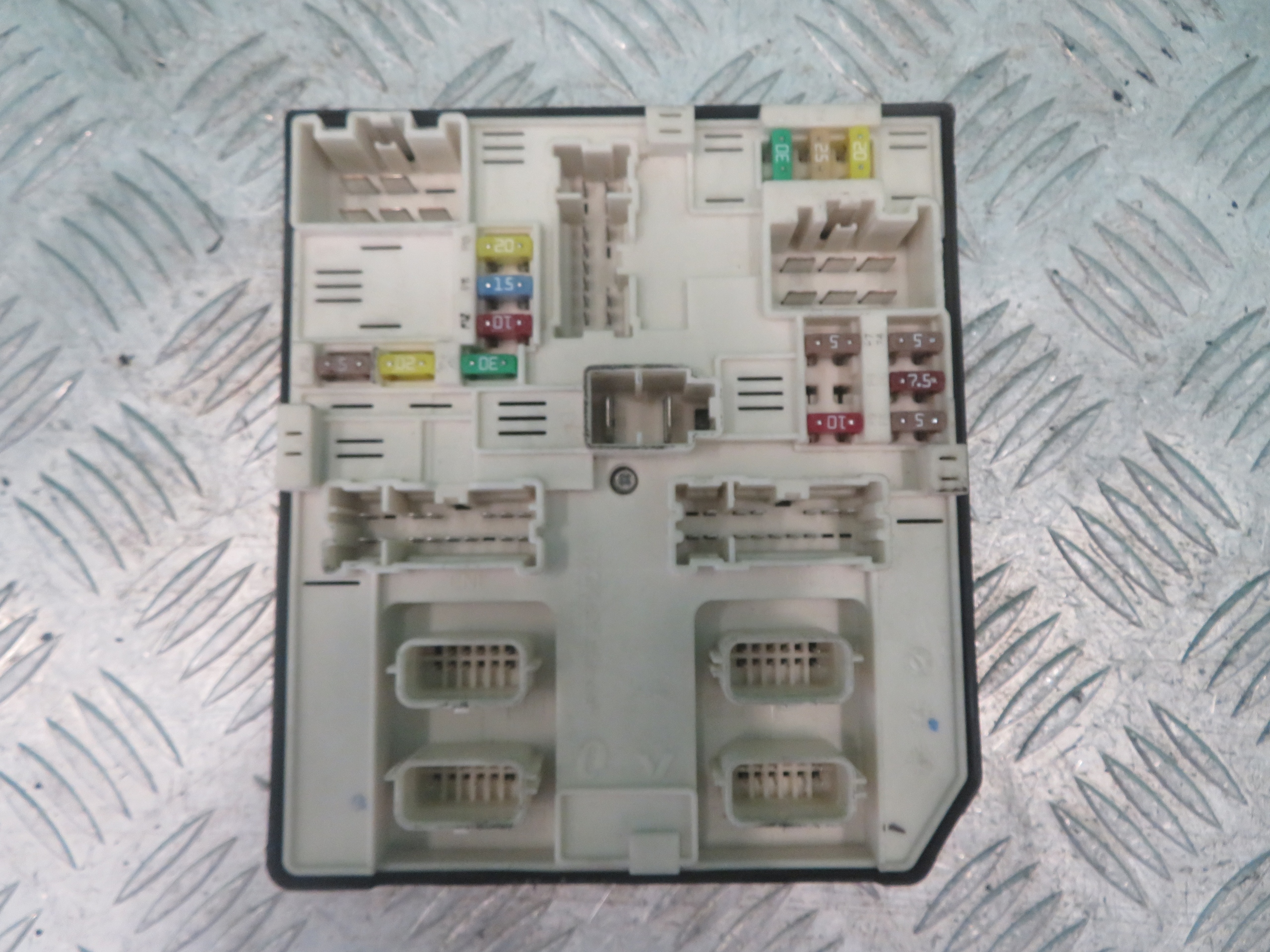 unité de commande électronique uce module USM RENAULT MASTER OPEL MOVANO 22R 284B63007R