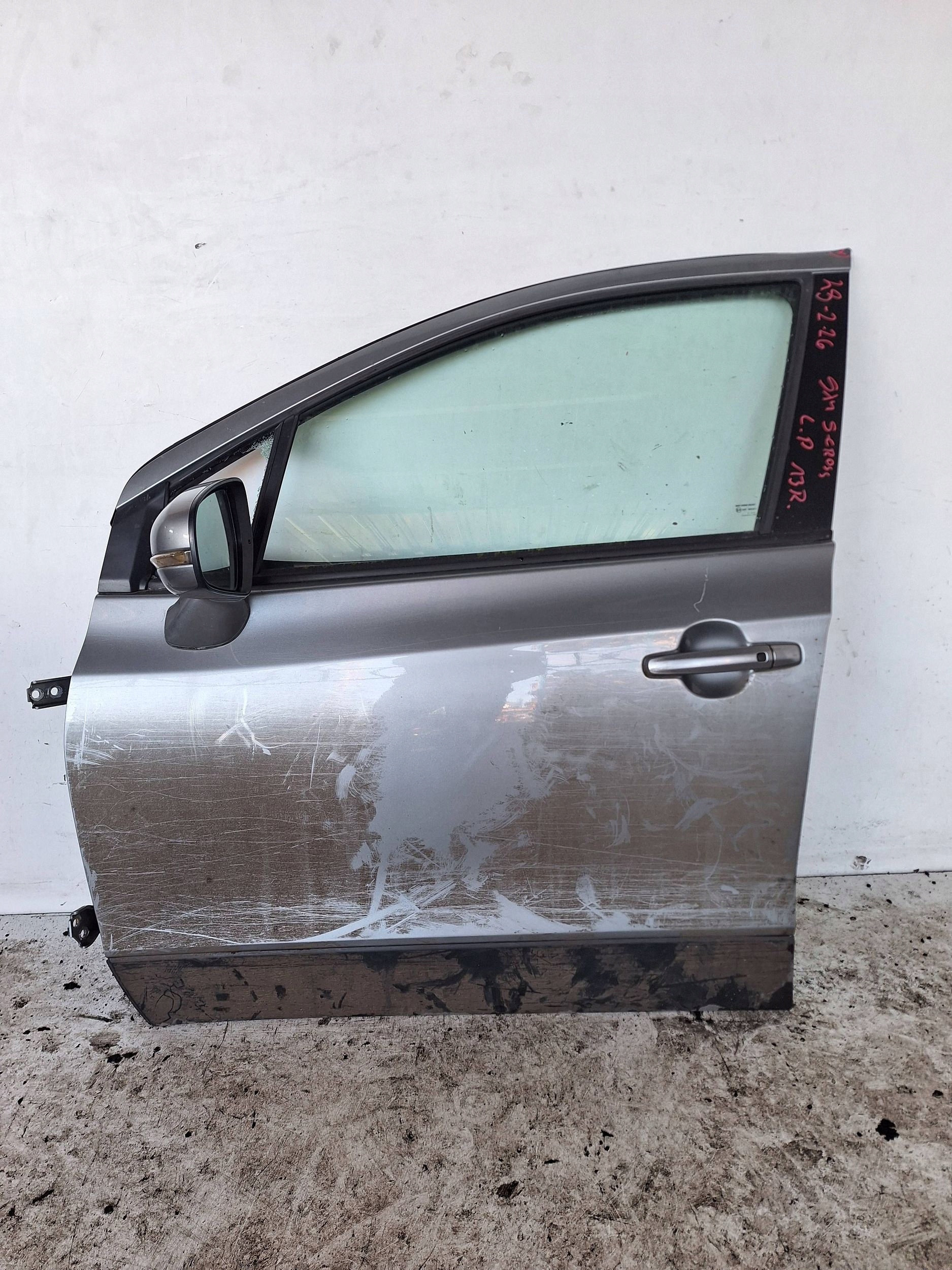 door front front side left Suzuki SX4 S-Cross