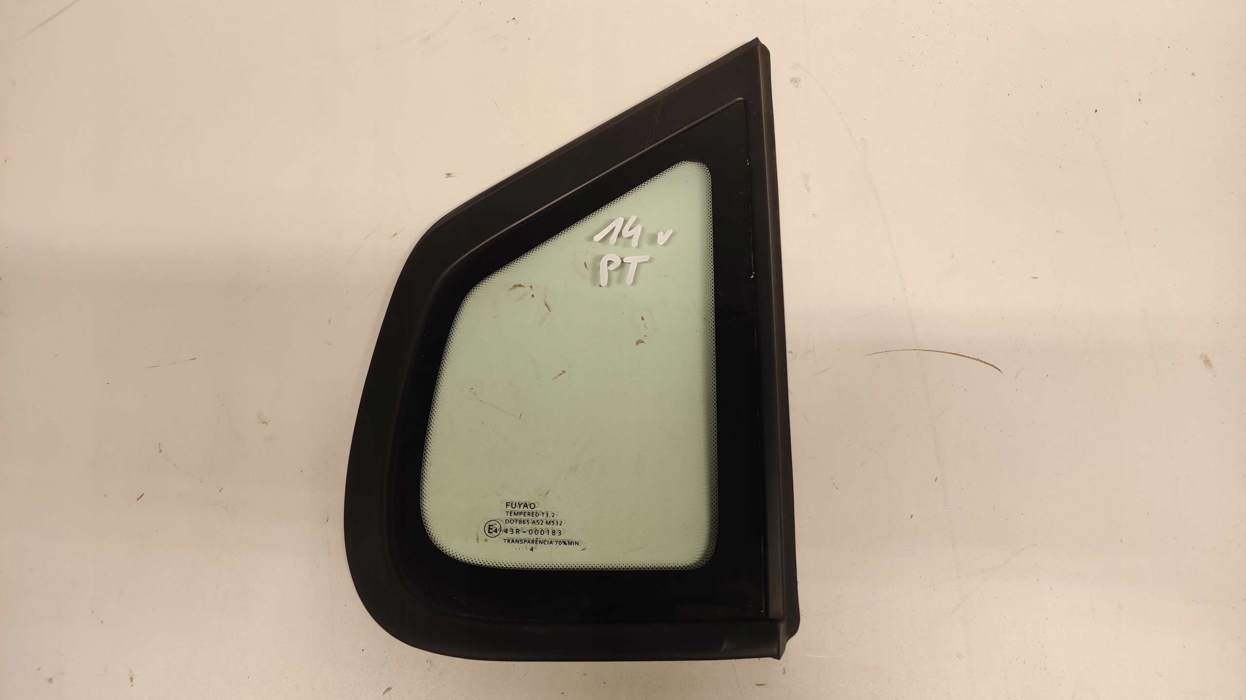 KIA VENGA стекло заднее правое заднее кузов автомобиля 14 год