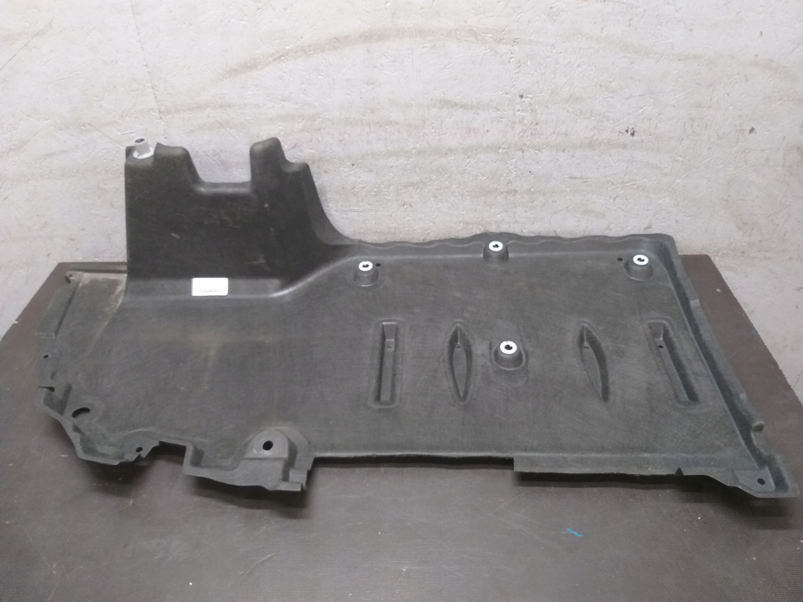 ABDECKUNG BLENDE ABDECKUNG UNTER STOSSSTANGE PODWOZIE HECK TOYOTA COROLLA E21 KOMBI