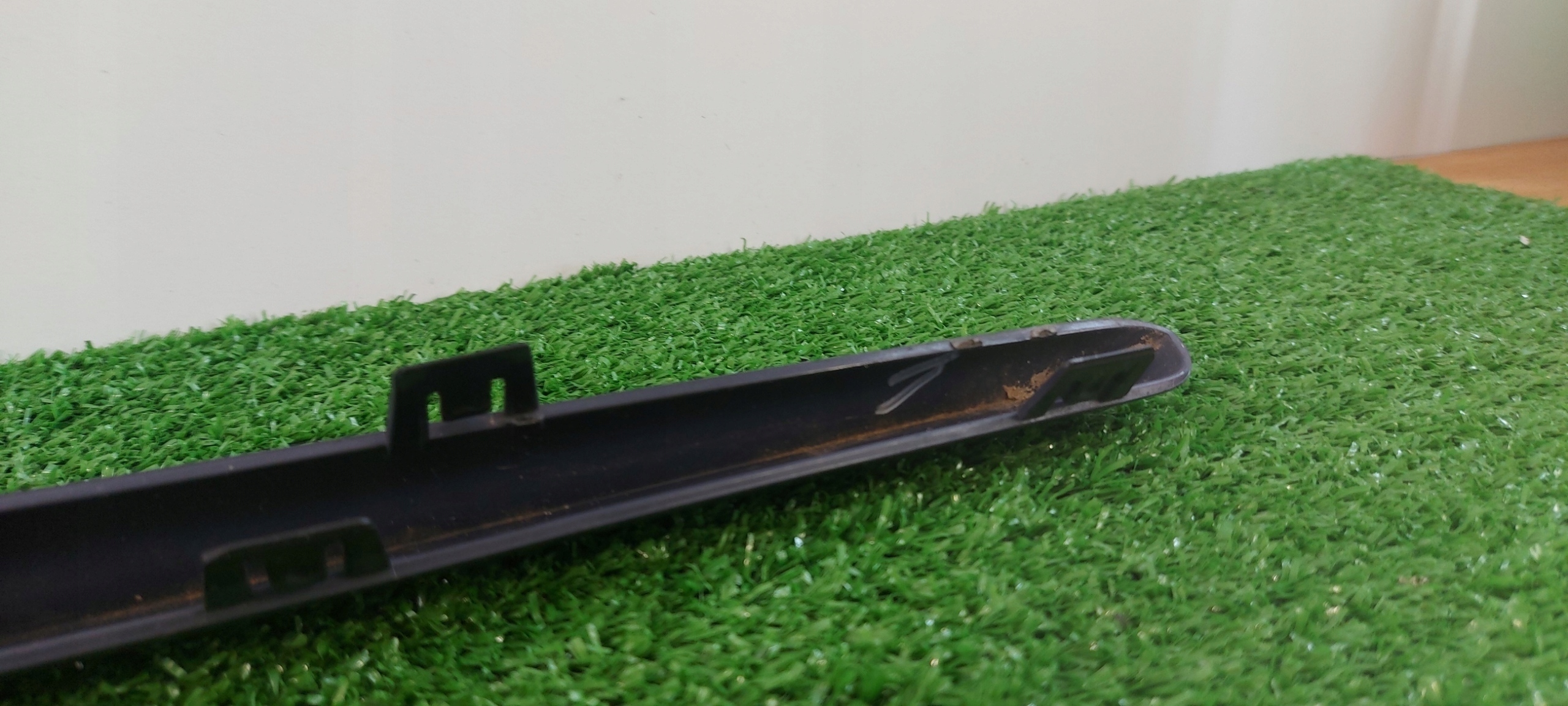 MERCEDES S-KLASA 222 AMG left moulding threshold front