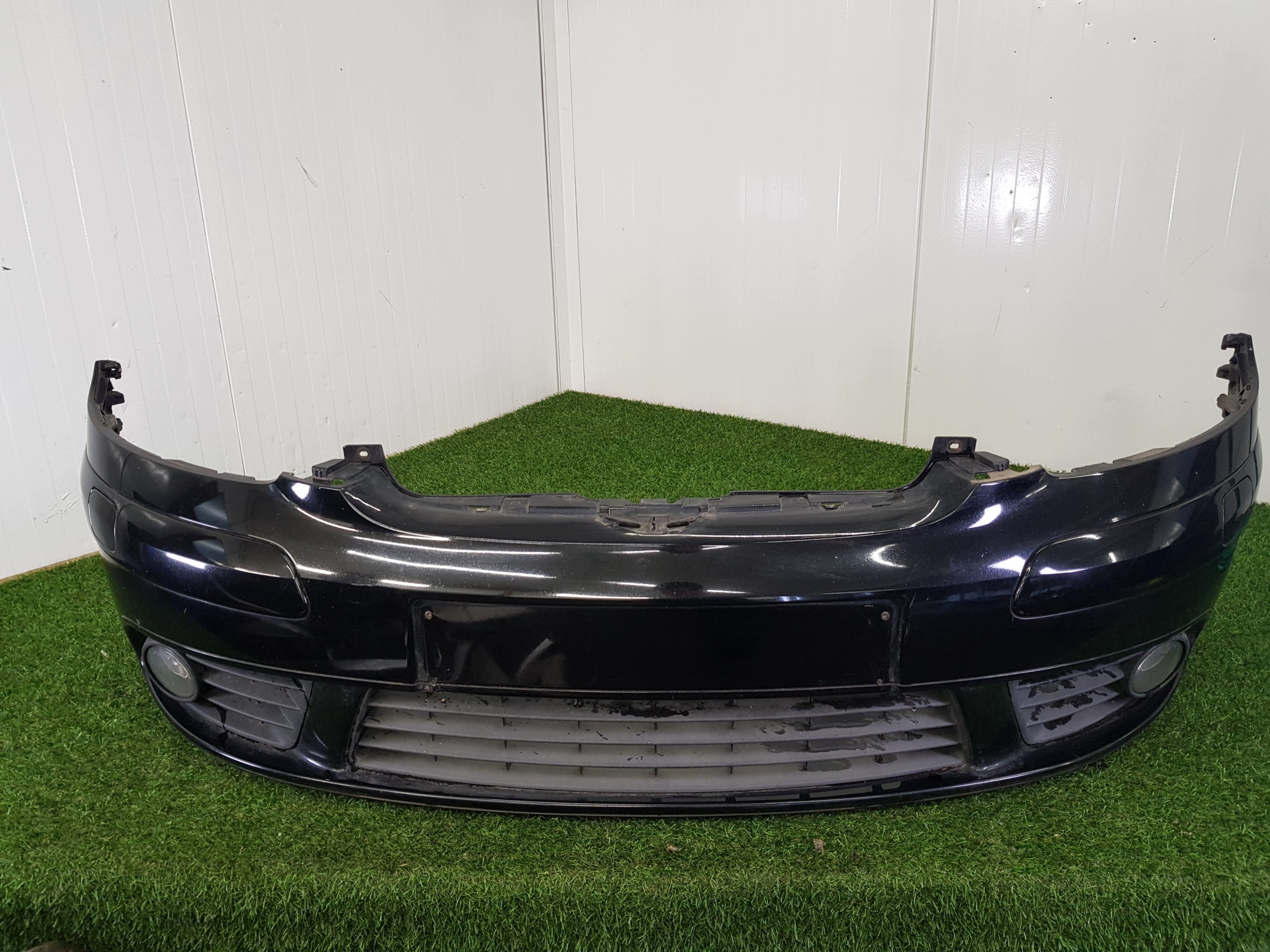 nárazník předek přední VOLKSWAGEN GOLF 5 plus 5M0807217E