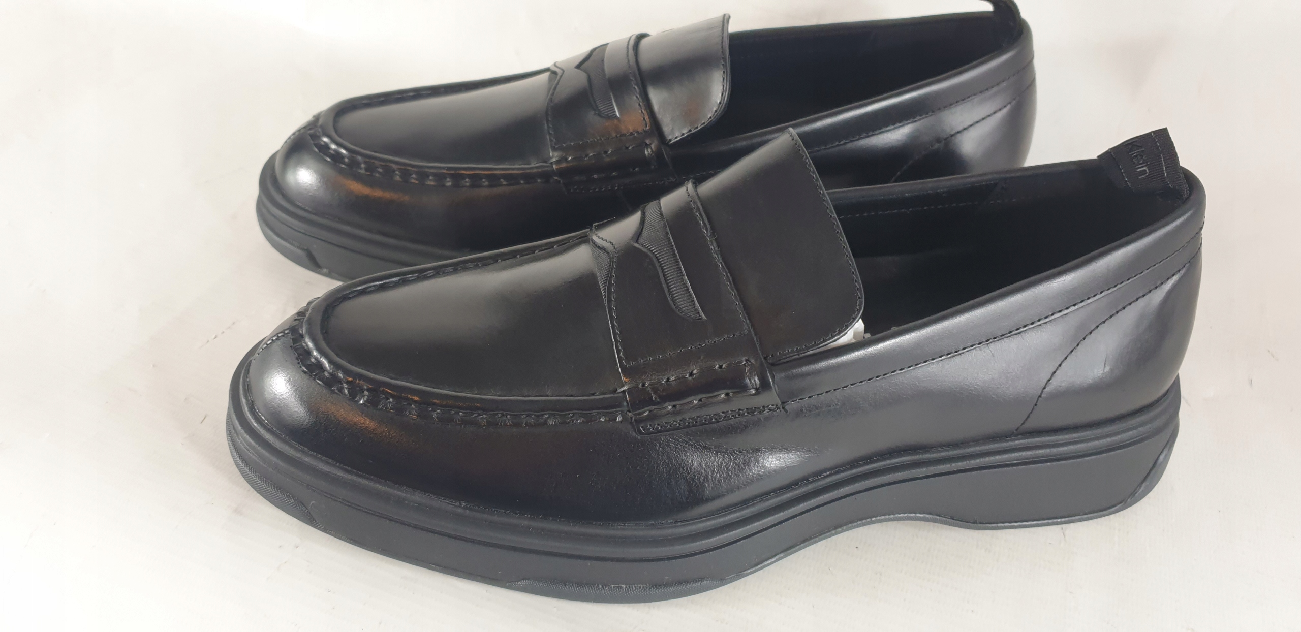 Calvin Klein Černé pánské polobotky R42