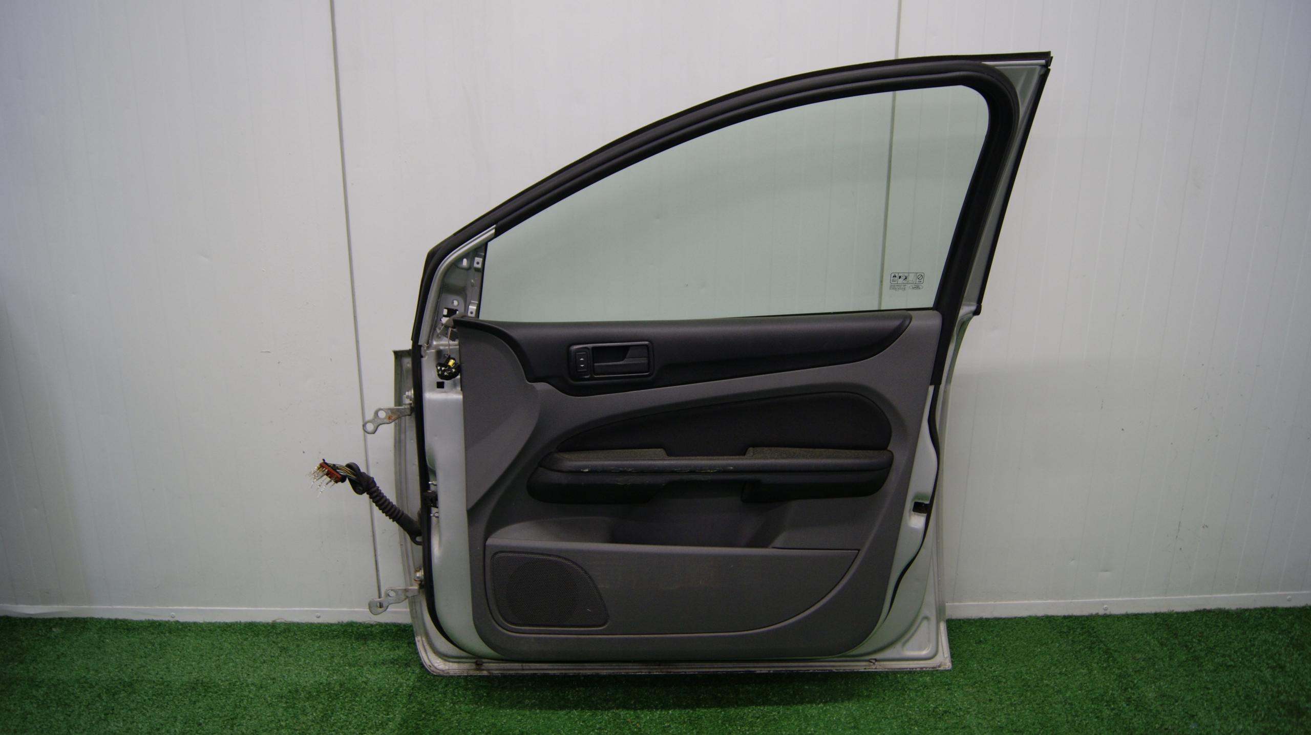 tür rechts vorne LIFT FORD FOCUS MK2 LIFT code LAKIERU O3