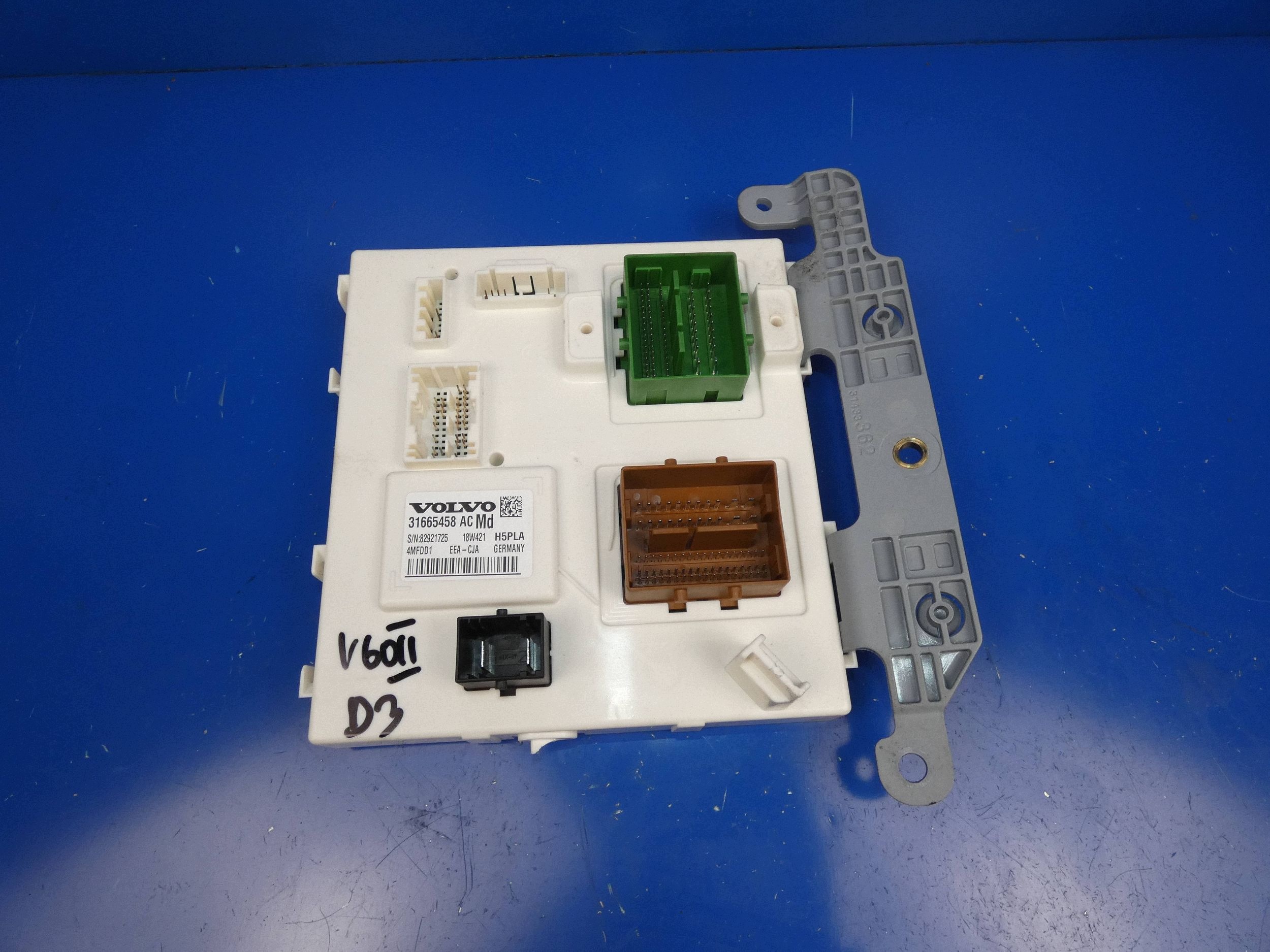 VOLVO V60 II S60 III 18- XC60 II module control unit CEM