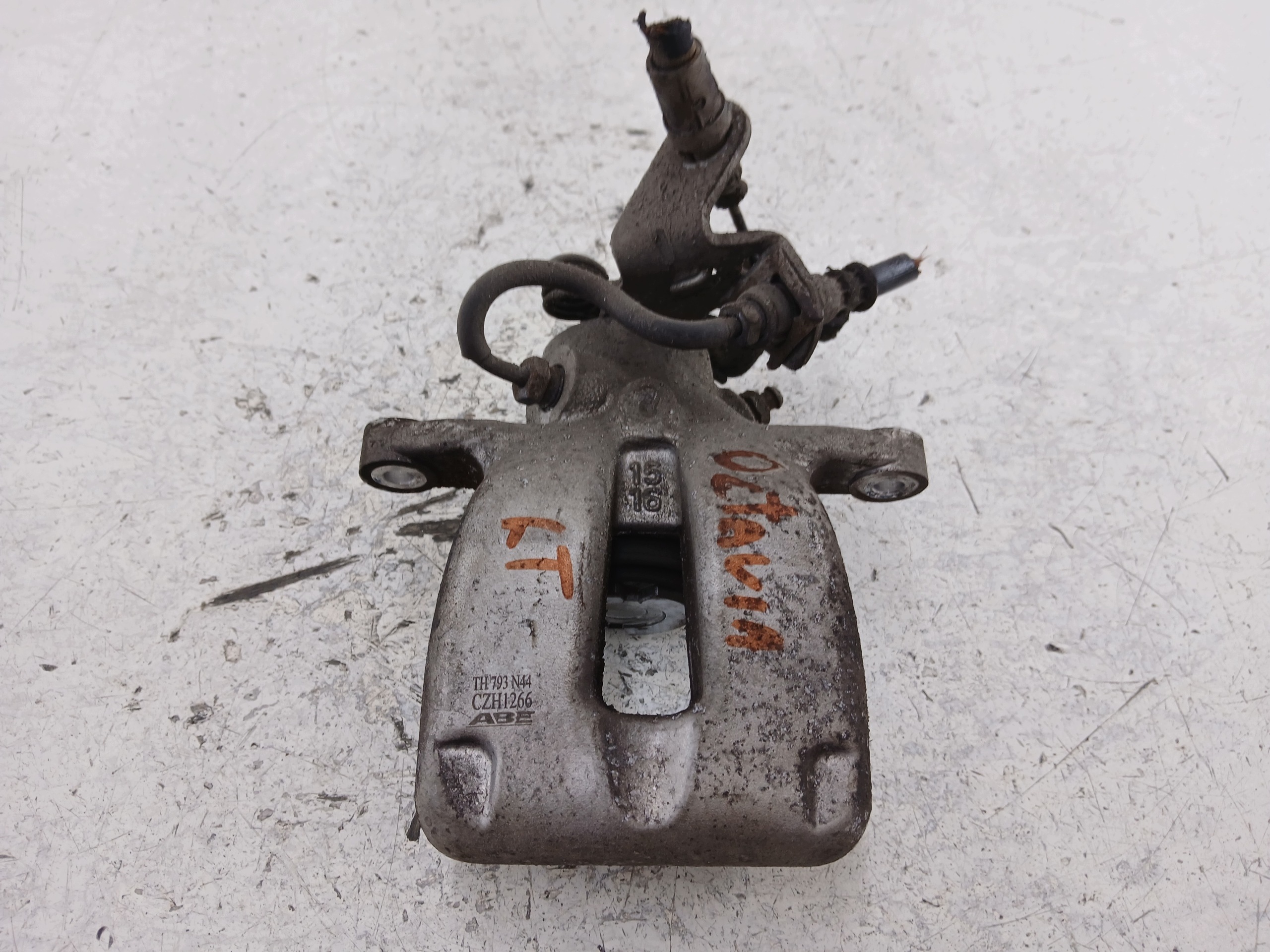 SKODA OCTAVIA II caliper brake left rear part
