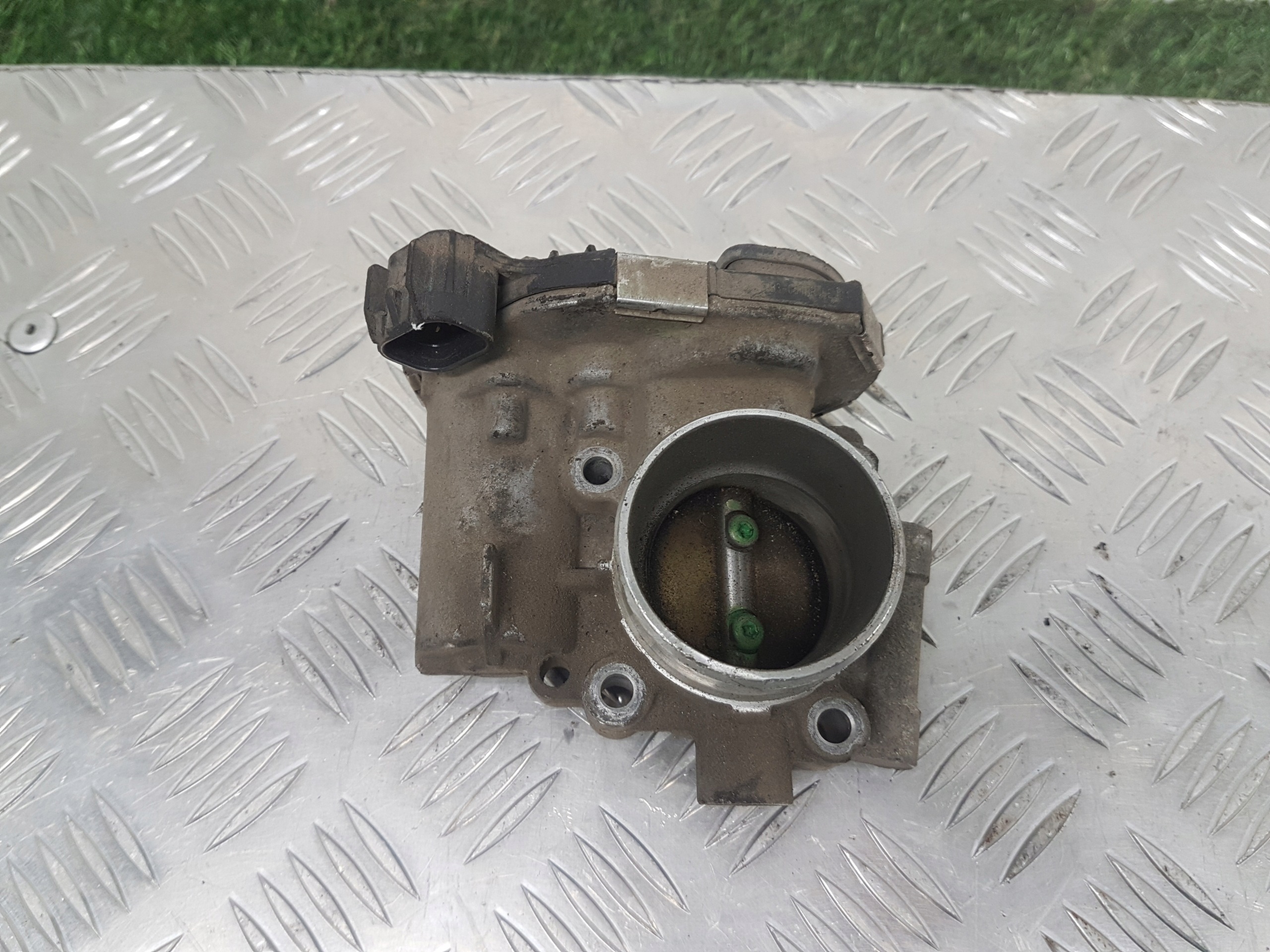 throttle flap OPEL CORSA D 55562270