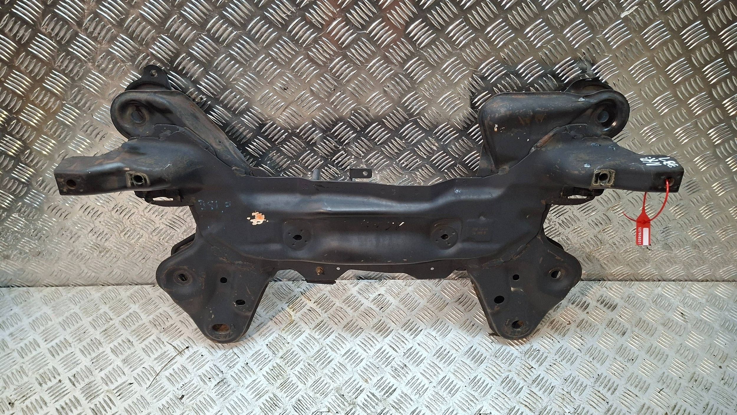 axle beam front PEUGEOT 208 LIFT 2016
