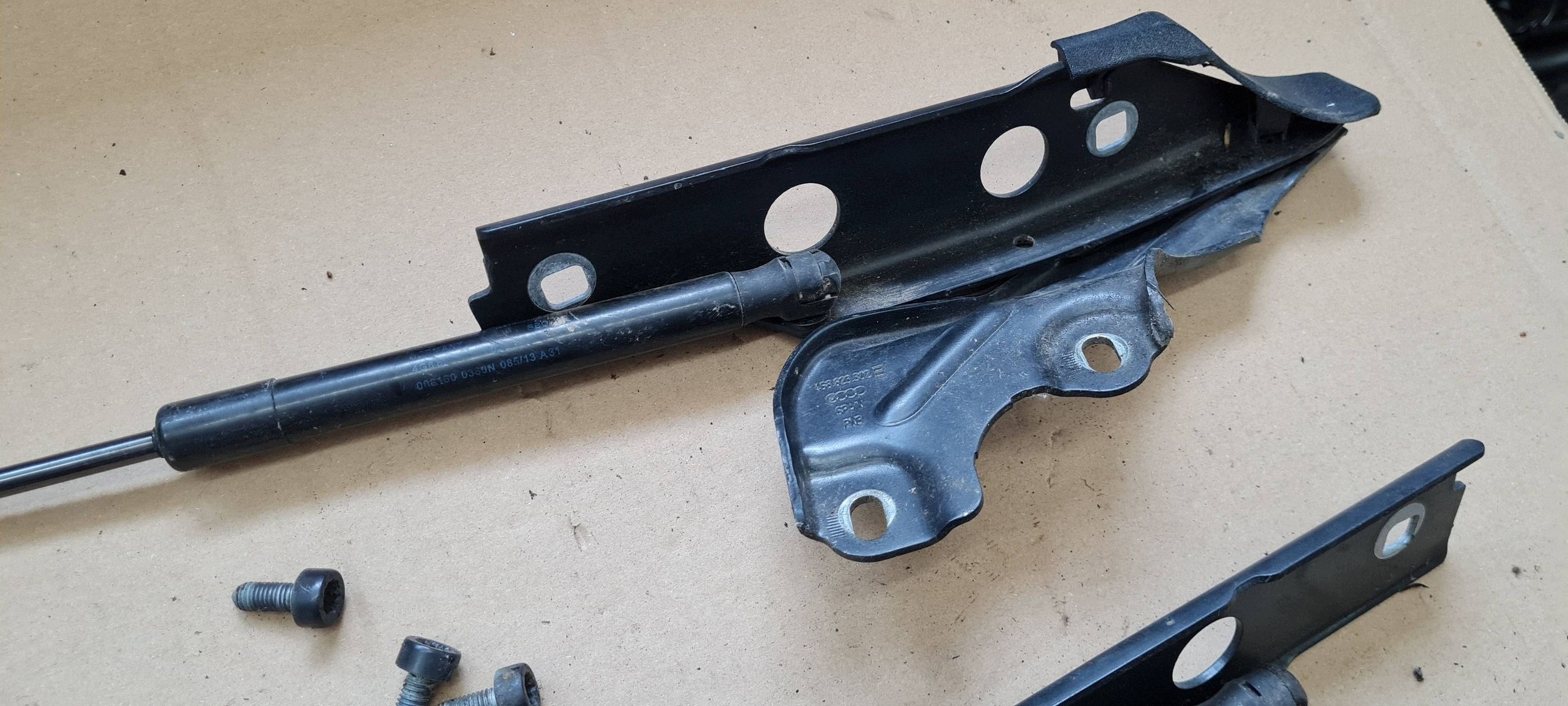 A7 4G hinge bonnet hinges left right 4G8823301E 4G8823302E 2X A6 C7 LX7U