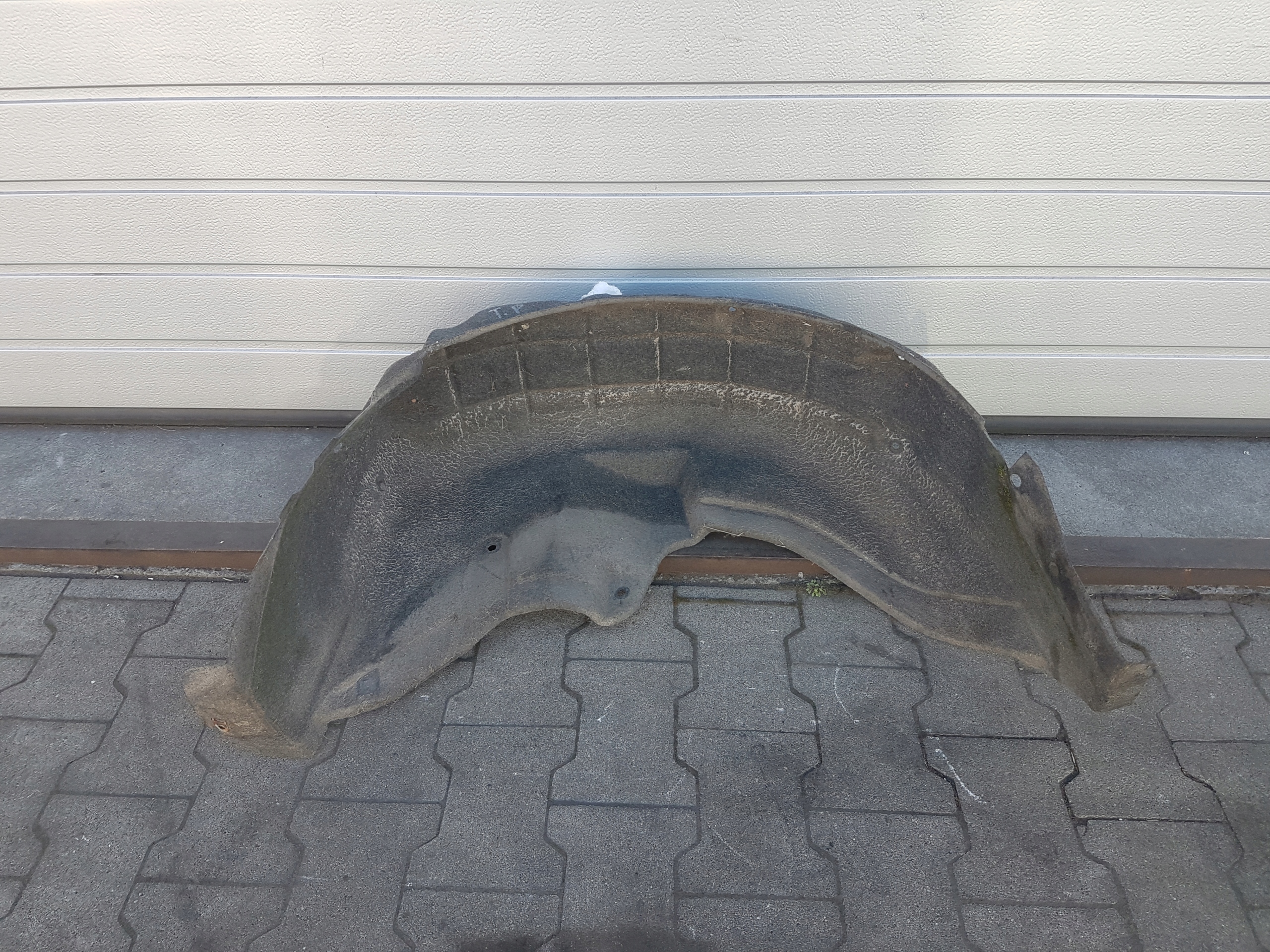 mudguard right rear. RENAULT KOLEOS 2 2018