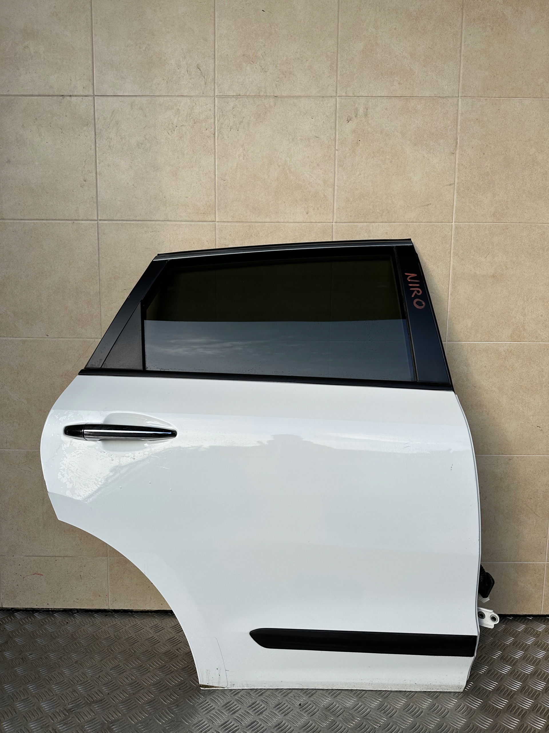 DRZWI KOMPLETNE PRAWE KIA NIRO 2017 ROK HYBRID