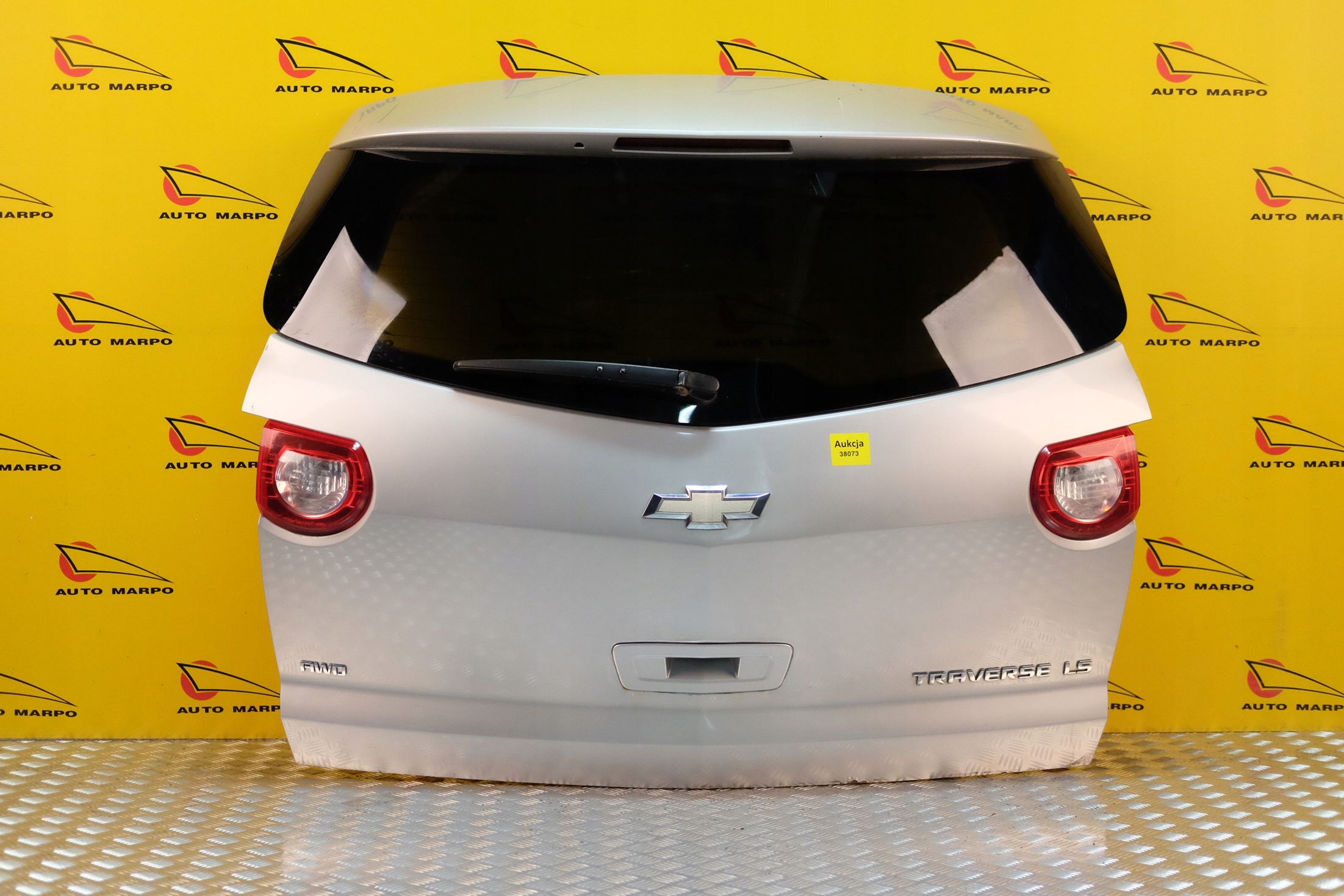 CHEVROLET TRAVERSE 2009- KLAPA TYŁ BAGAŻNIKA USA Numer katalogowy części 20965240