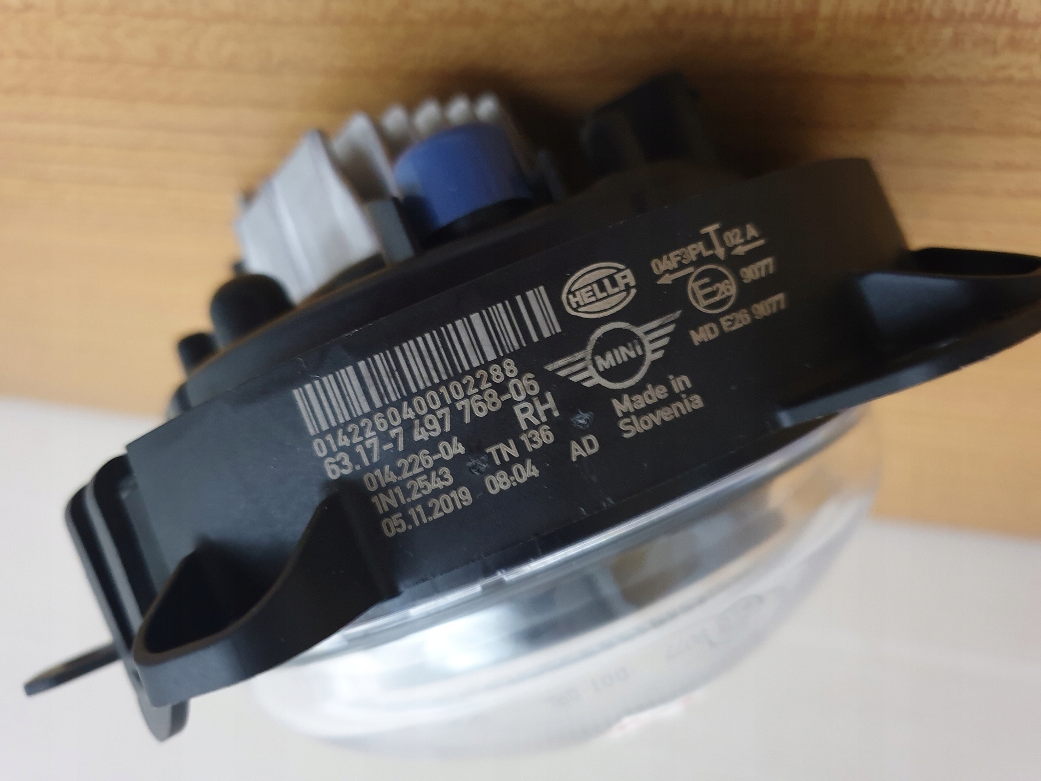 MINI COOPER CLUBMAN s правый ГАЛОГЕН led 19-20R