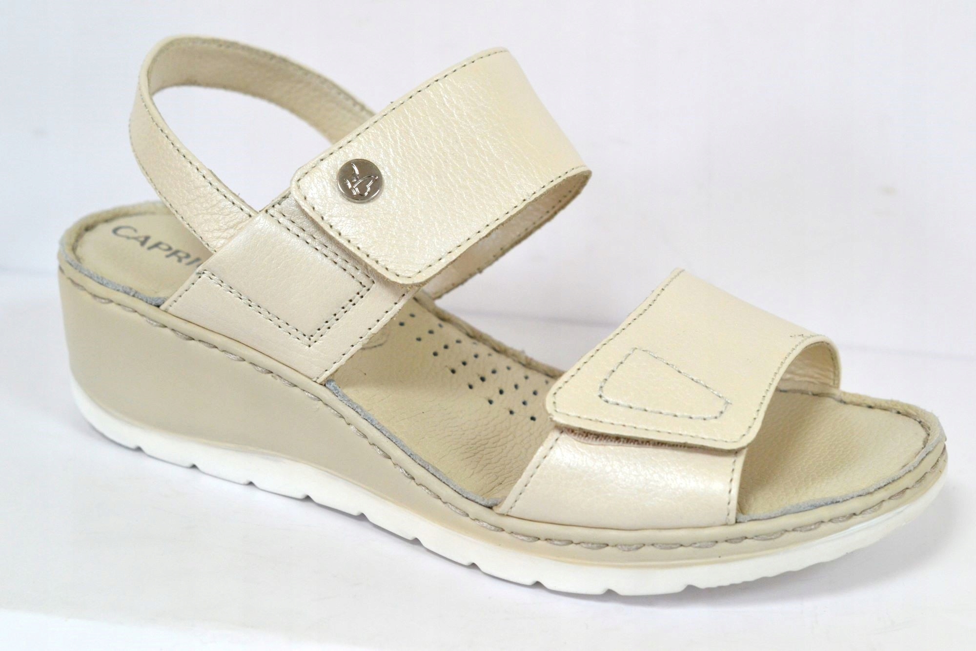 Caprice 28251-42 Sandály Ecru Perlové Koturn Vel. 37