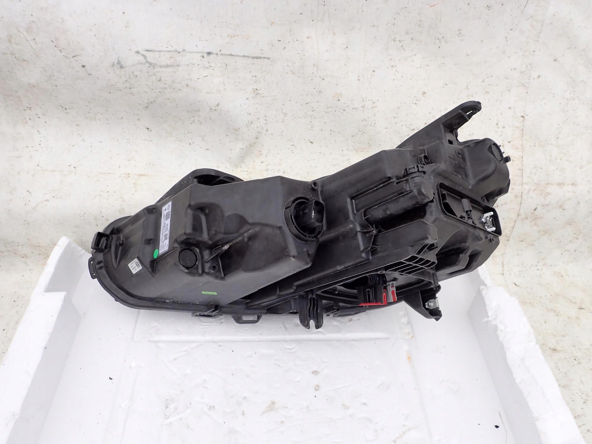 OPEL INSIGNIA B FL 20-22 PUSZKA light front right