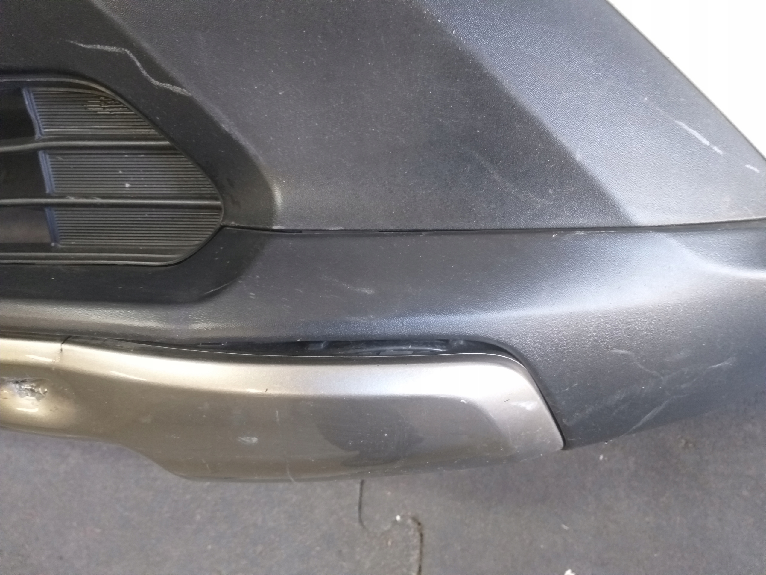 BUMPER FRONT TOYOTA RAV 4 RAV4 V 5 19- RADAR