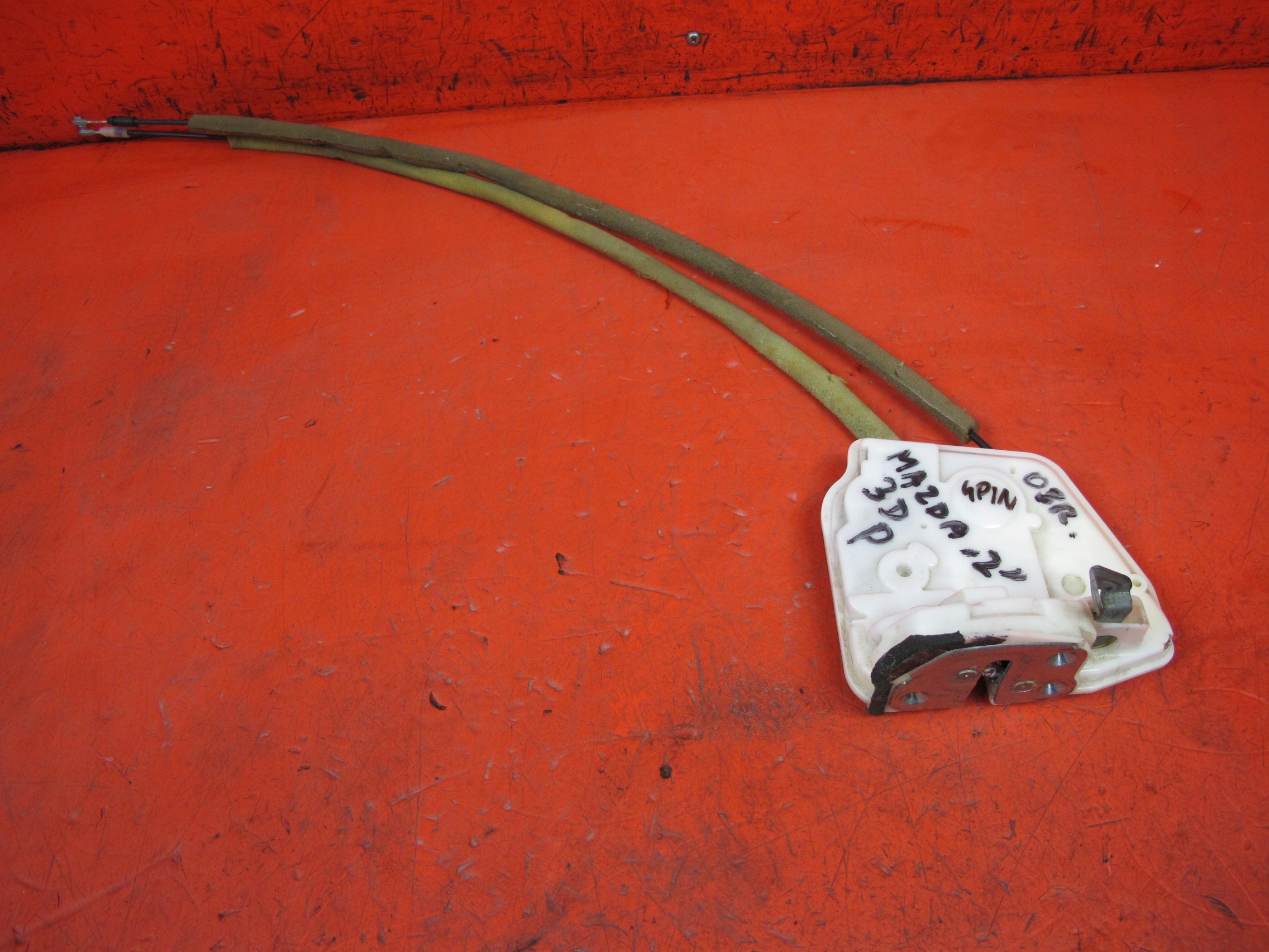 MAZDA 2 II DE 3D 07- lock door right 4 PIN EU