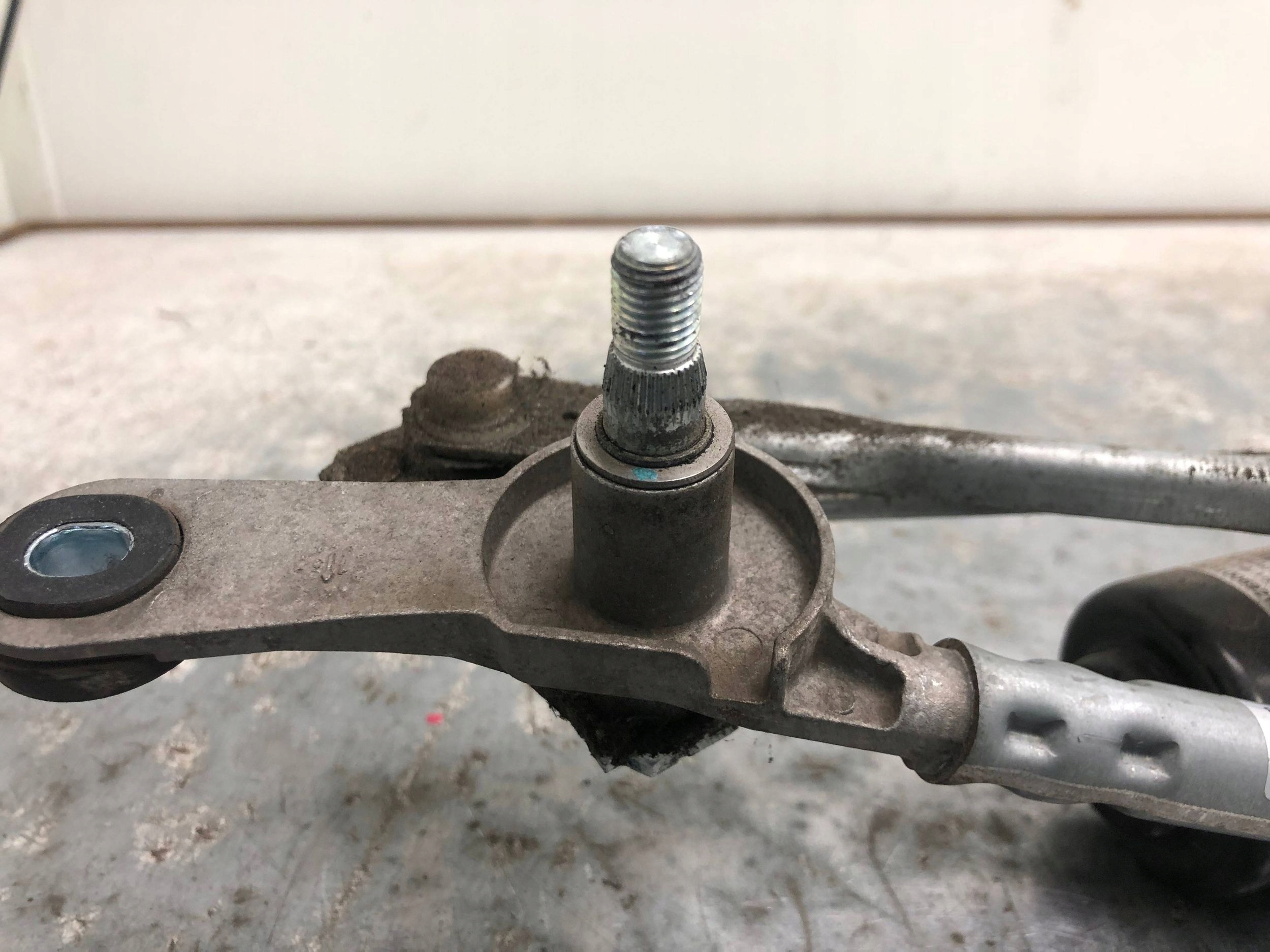 Wischergestänge OPEL KARL 95143173 95391359