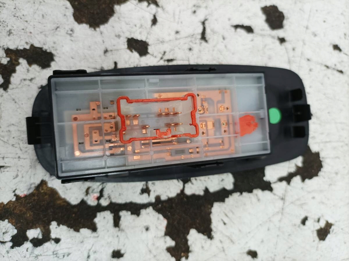 window control switch right front Renault Kadjar and (2015- )