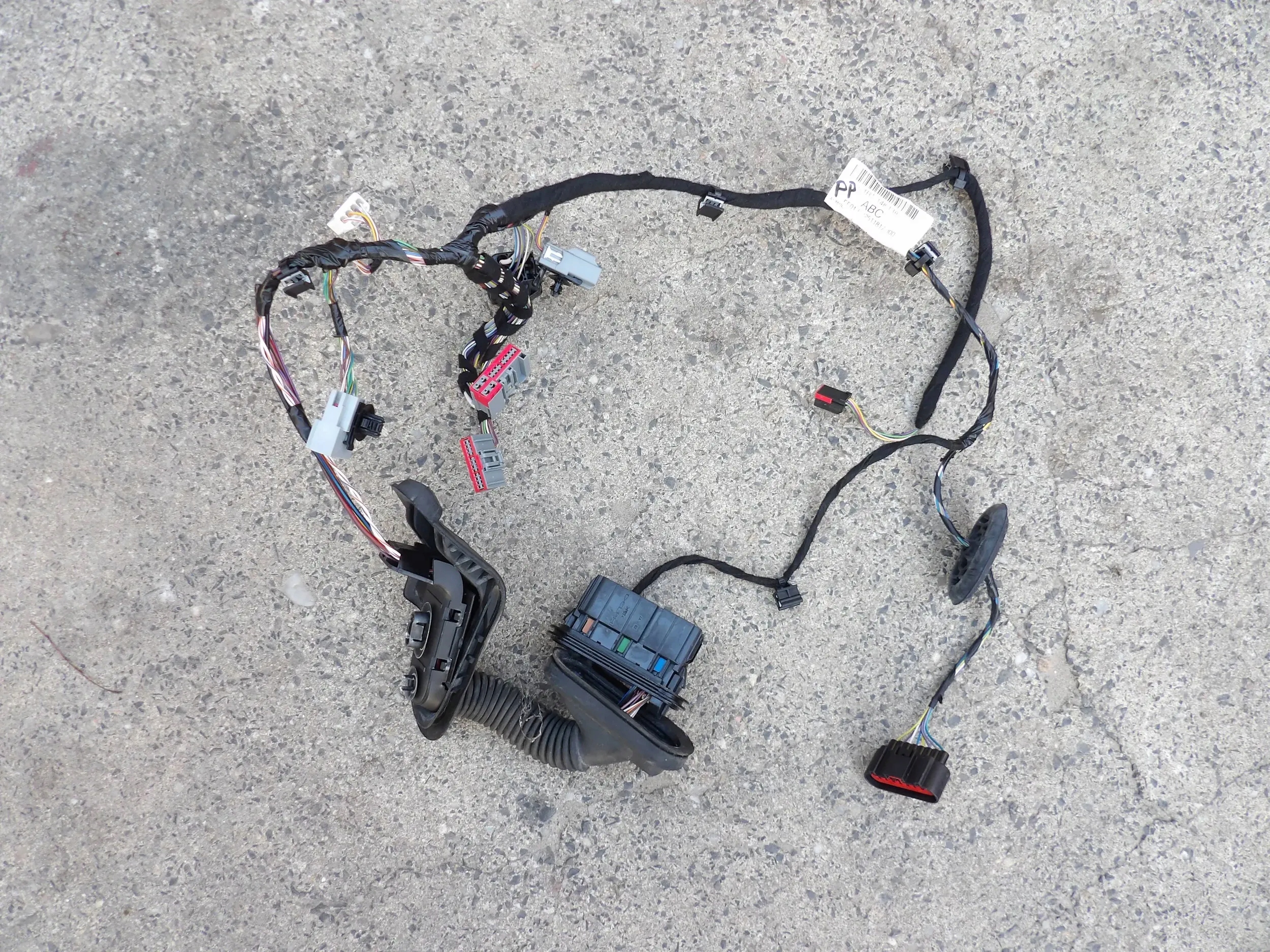 FORD FIESTA MK7 2013 5D bundle door right front