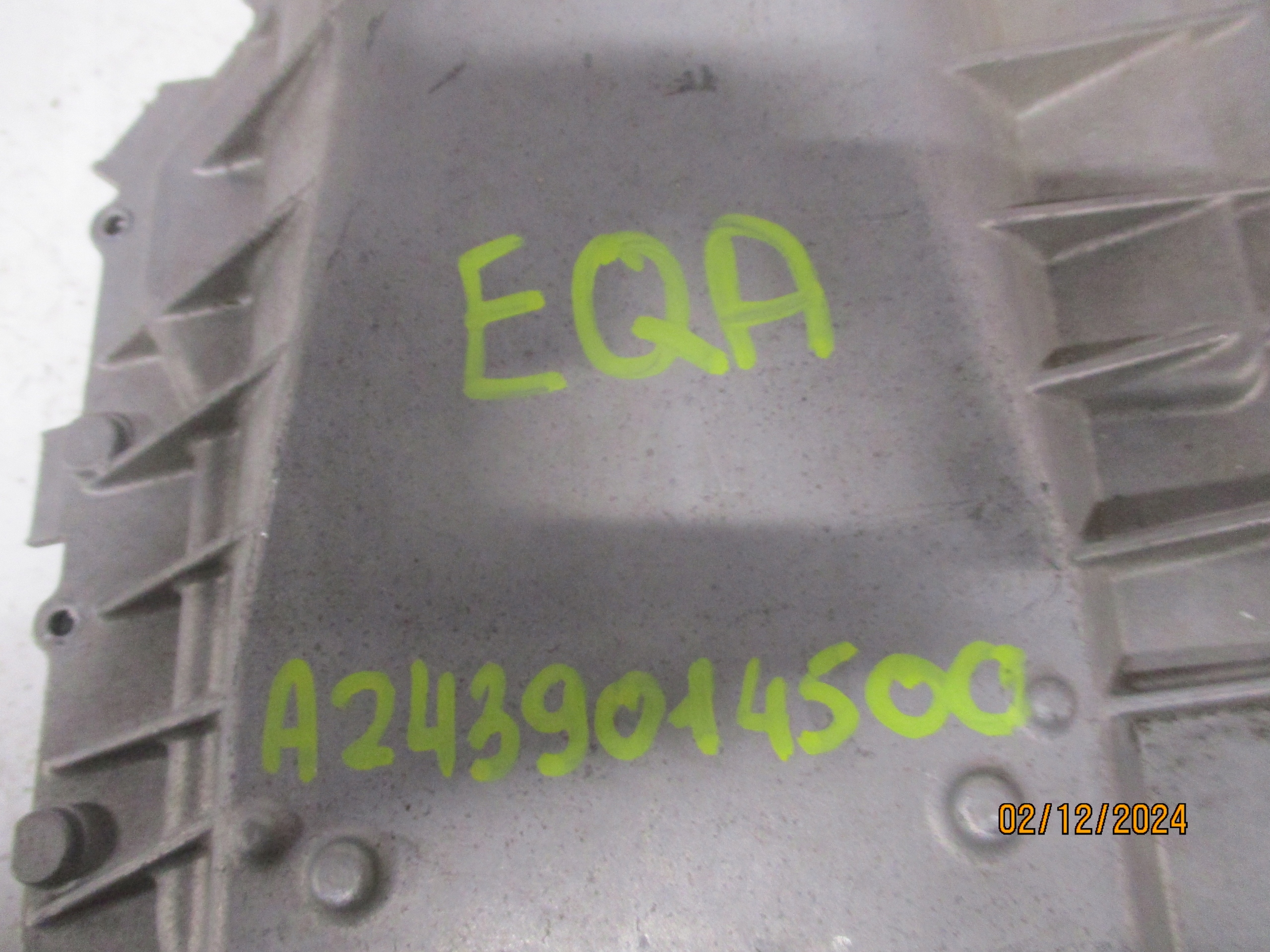 control unit computer of the engine MERCEDES EQA A2439014500