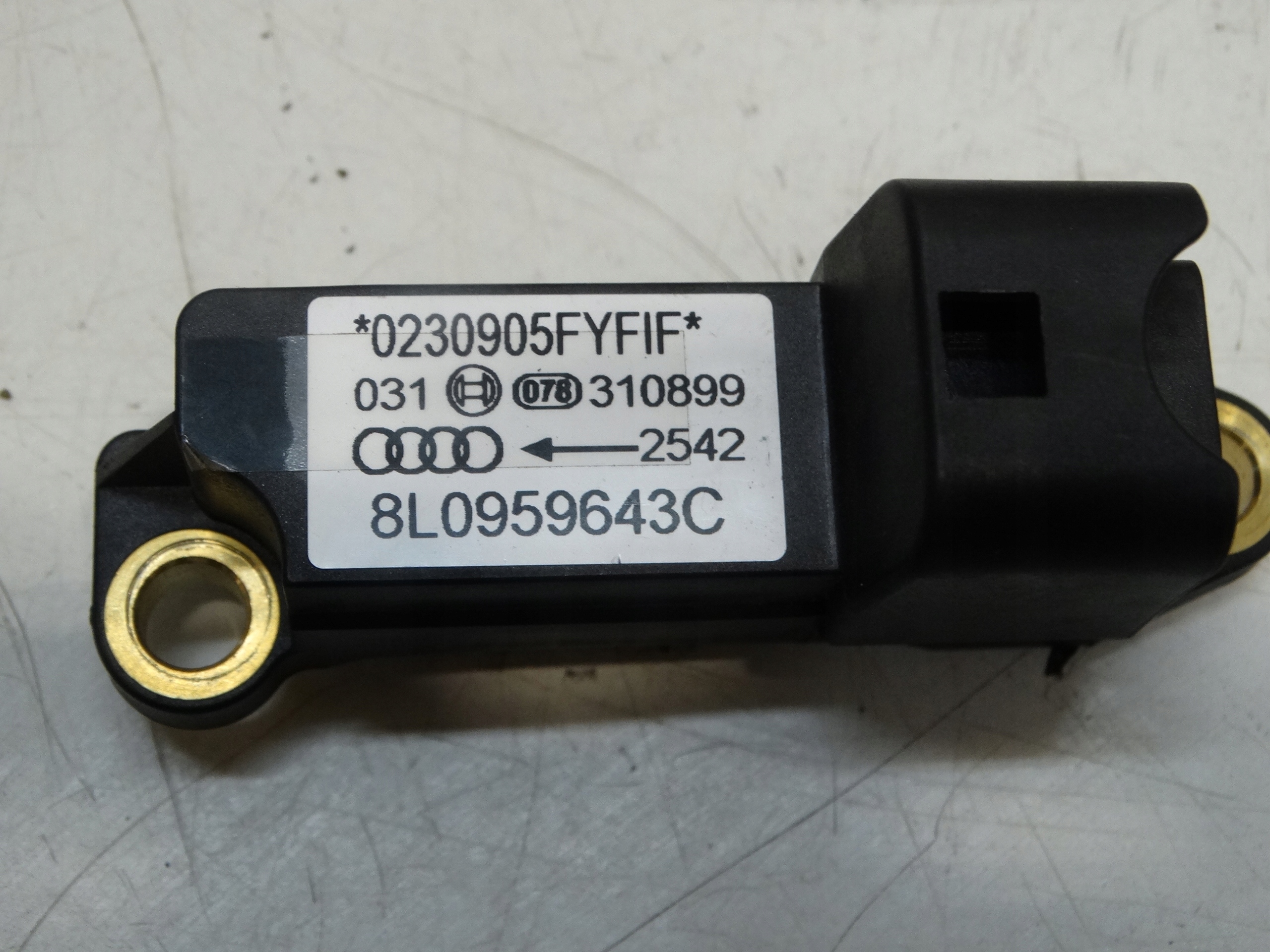 sensor SENSOR UDERZENIOWY AUDI A3 8L0959643C