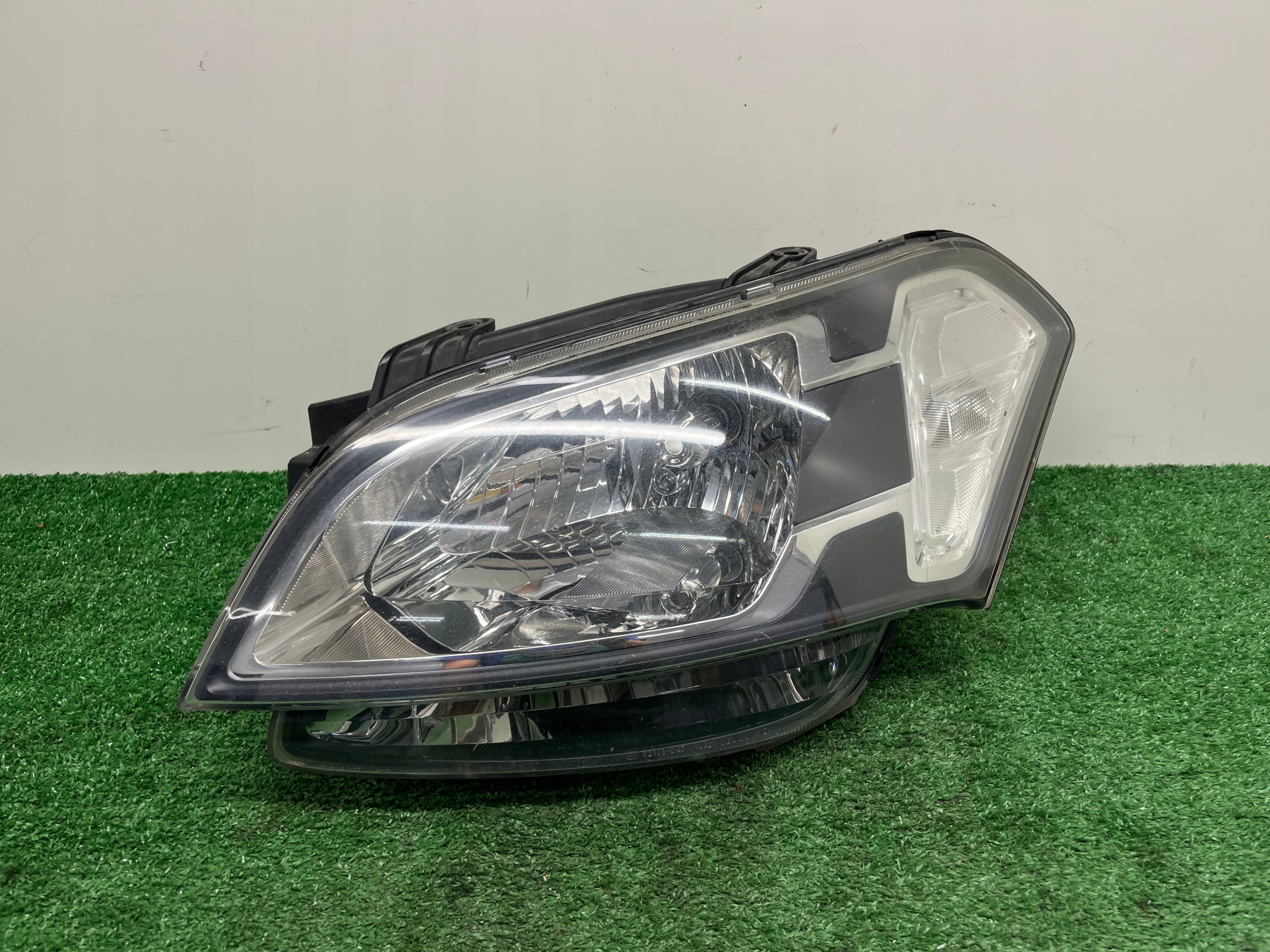 light left front KIA SOUL 92101-2KXXX