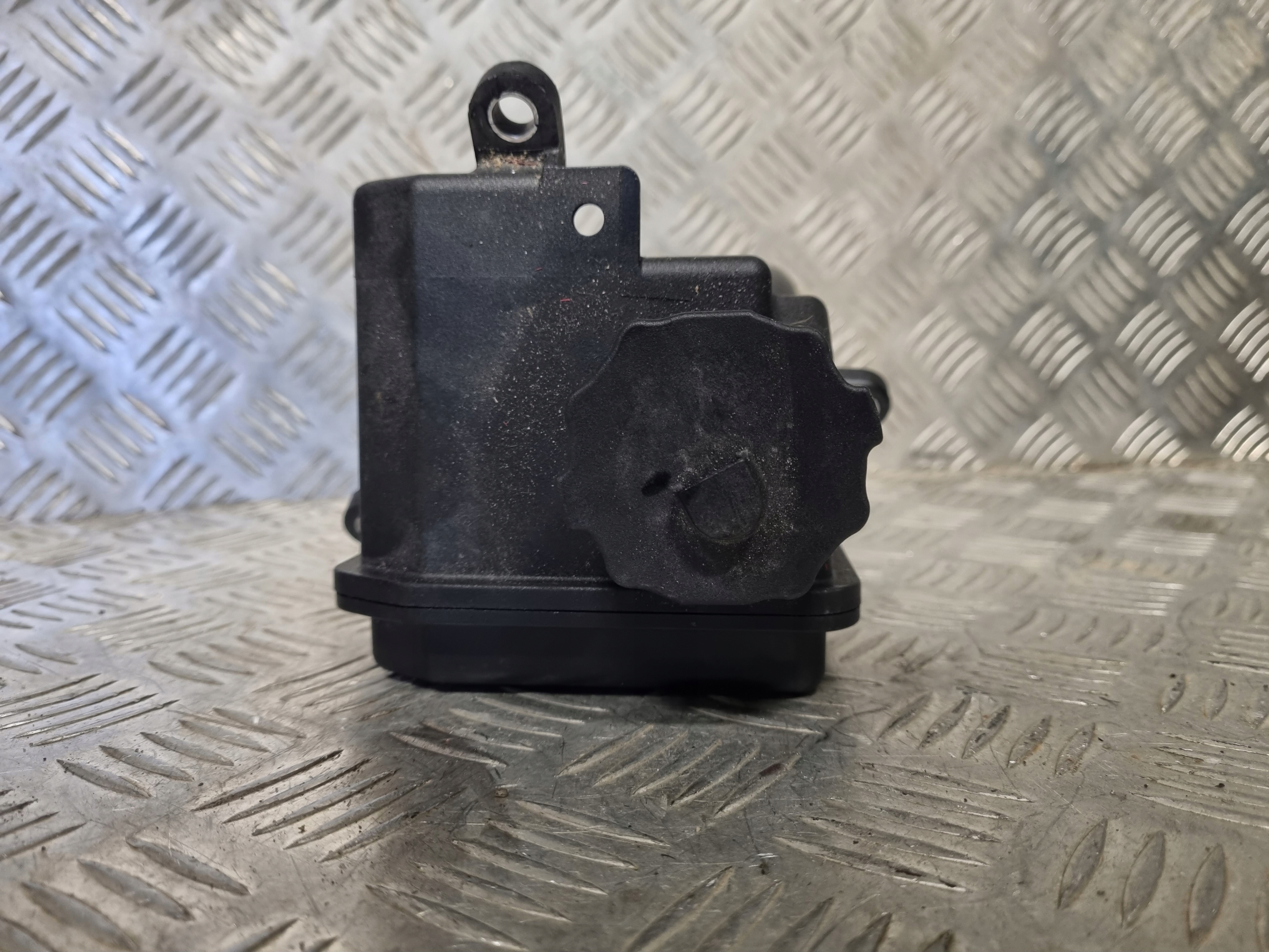 A0004602883 - MERCEDES G CLASS 350 CDI POWER TANK