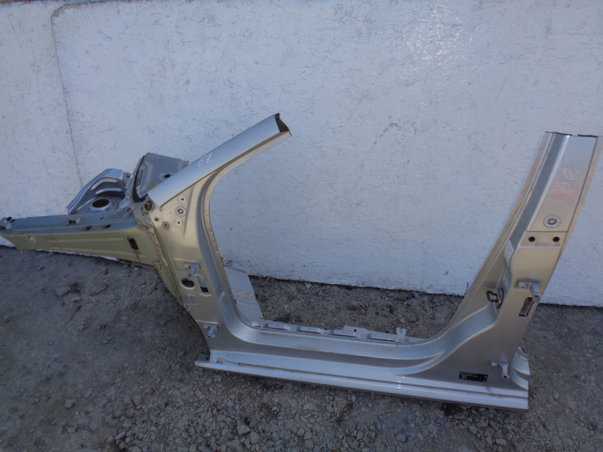 VW POLO 6R 6C quarter left front threshold pillar 08-17r