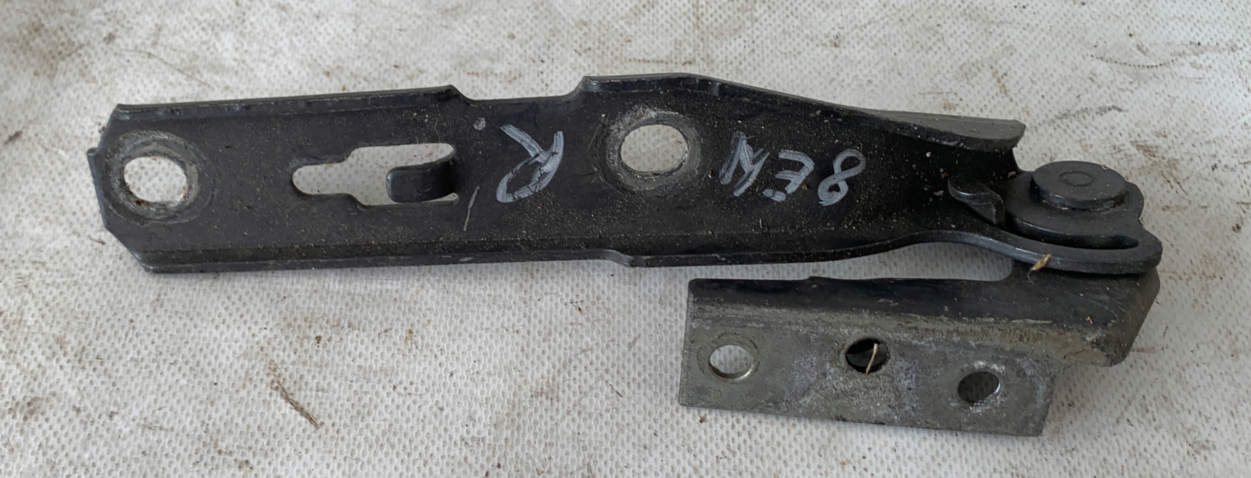 # hinge bonnets right + left AUDI A4 B6 B7