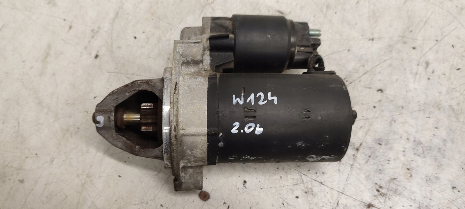startér Mercedes W124 2,2
