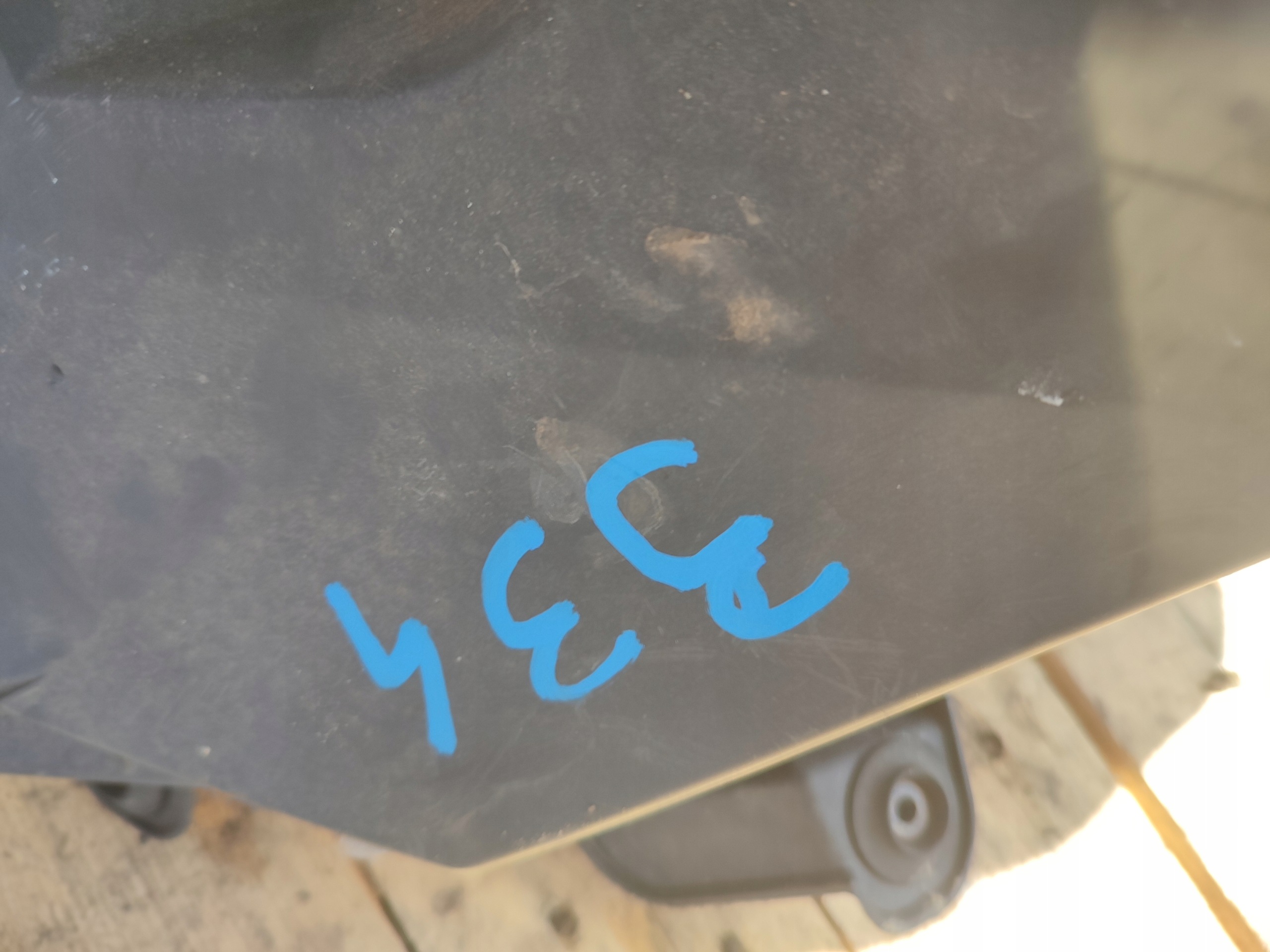 poklopač filtera zračni BMW E90 E92 E81 7797460