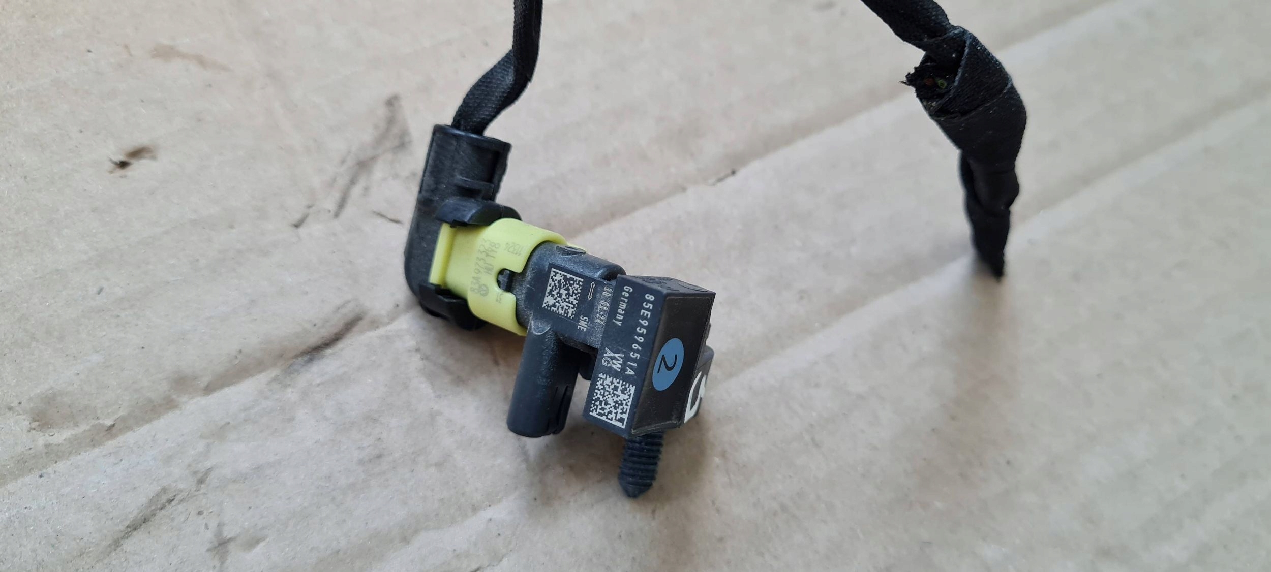 S3 8Y A3 LIFT Crashsensor Drucksensor UDERZENIOWY Connector Contact 85E959651