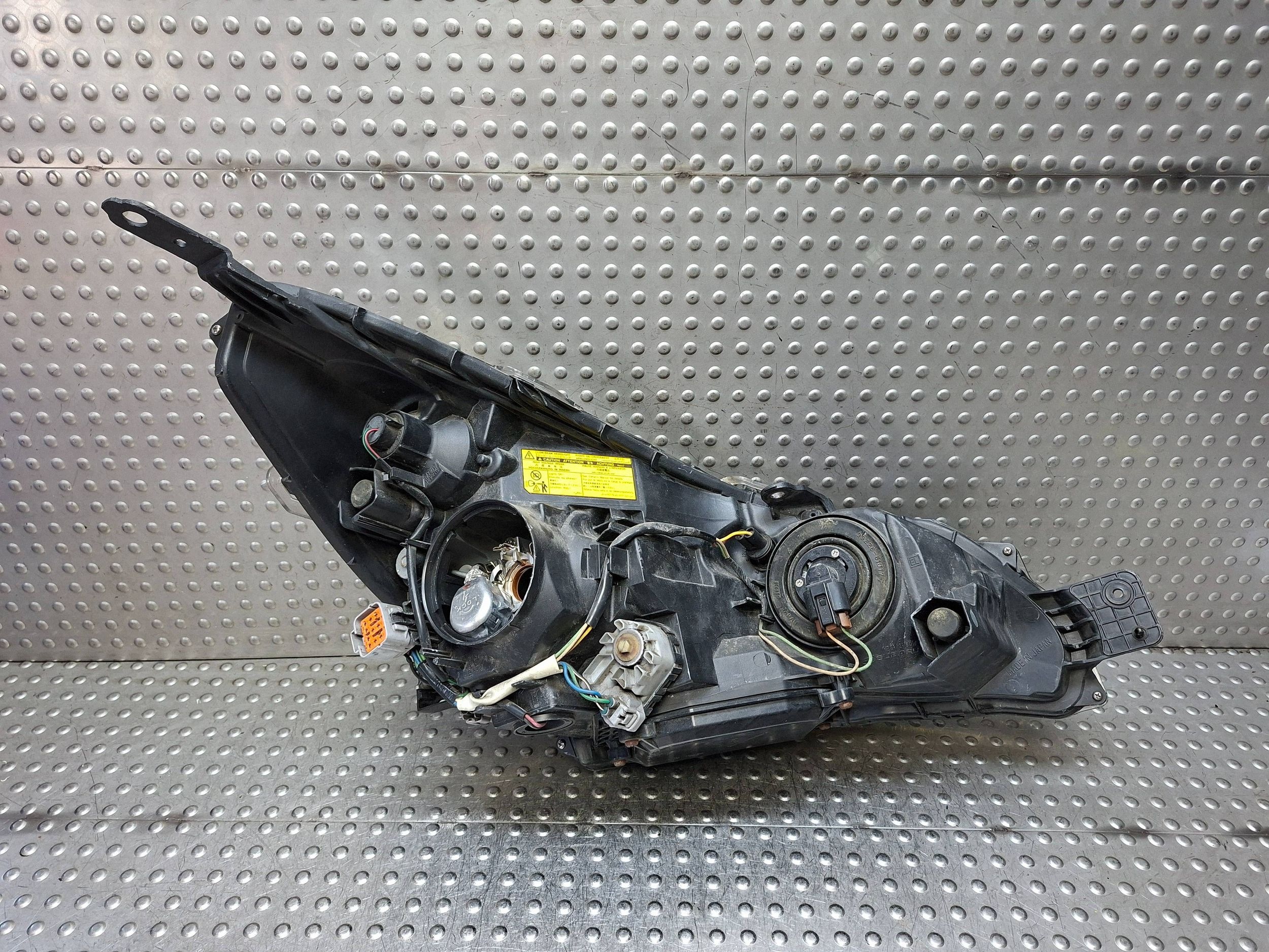 light XENON front left SUBARU LEGACY 09- EU dark