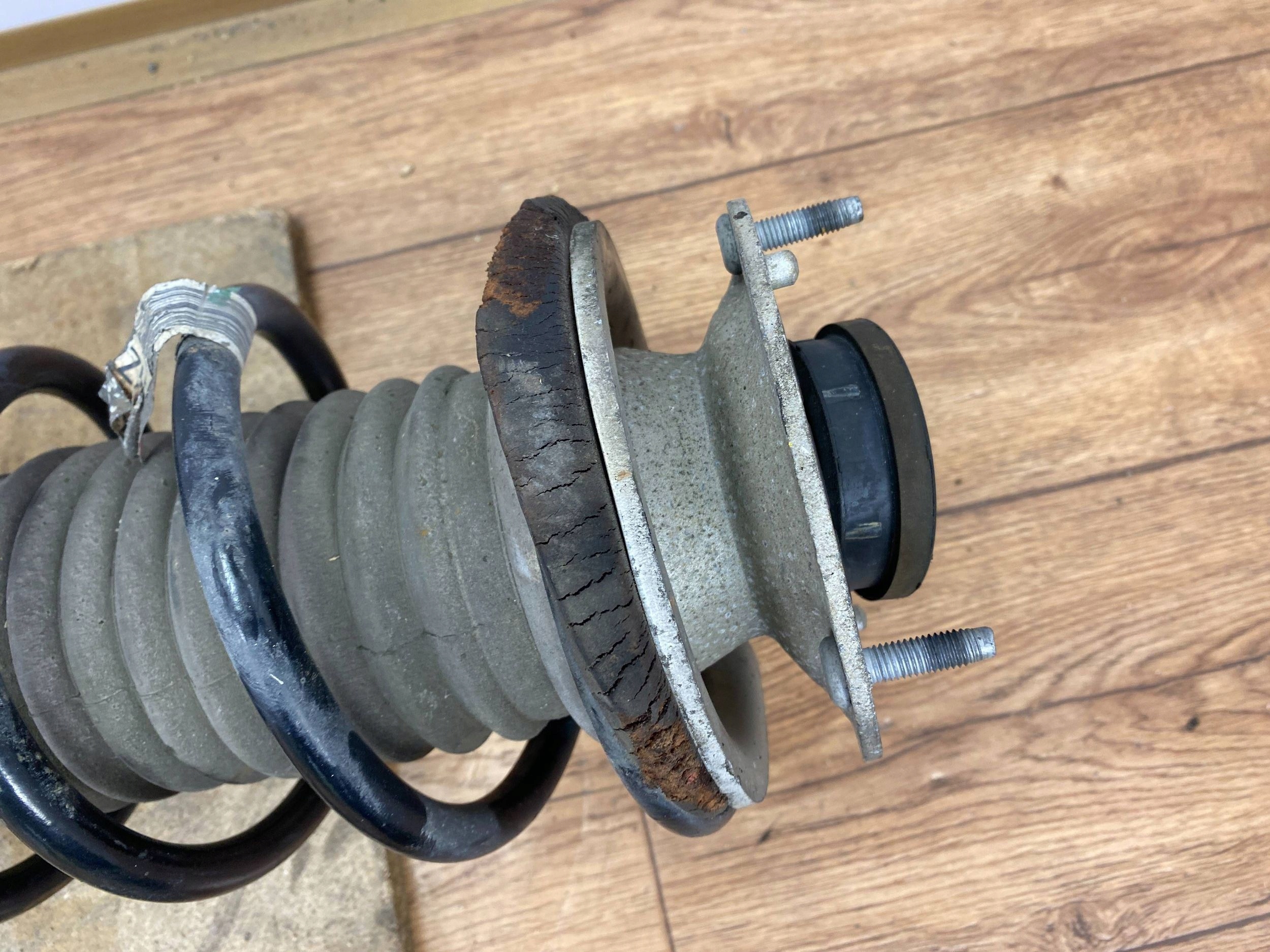 swing front right arm McPherson sususpension Cadillac CTS III 2014+