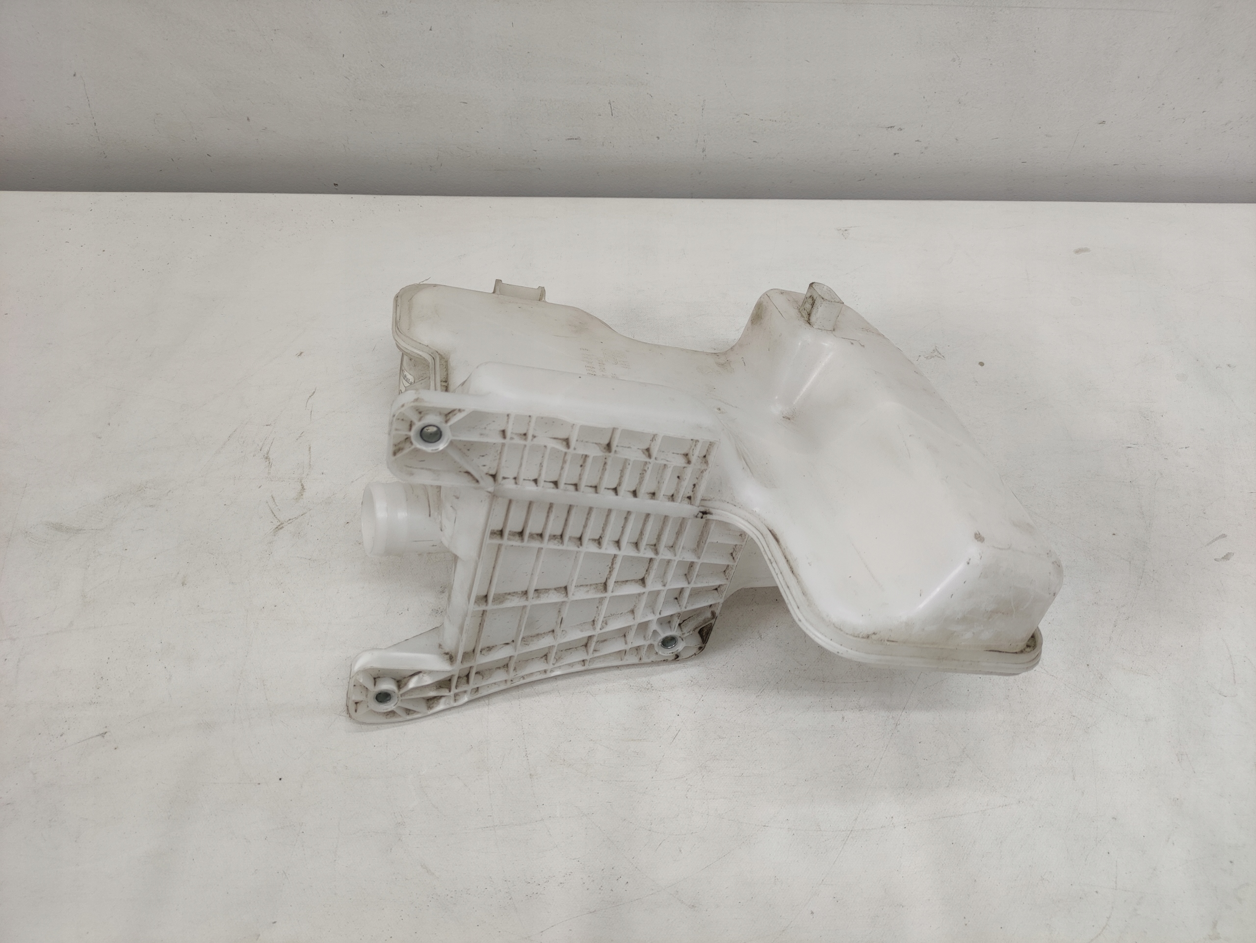 AUDI Q3 2 II 18- 83A washer fluid tank original