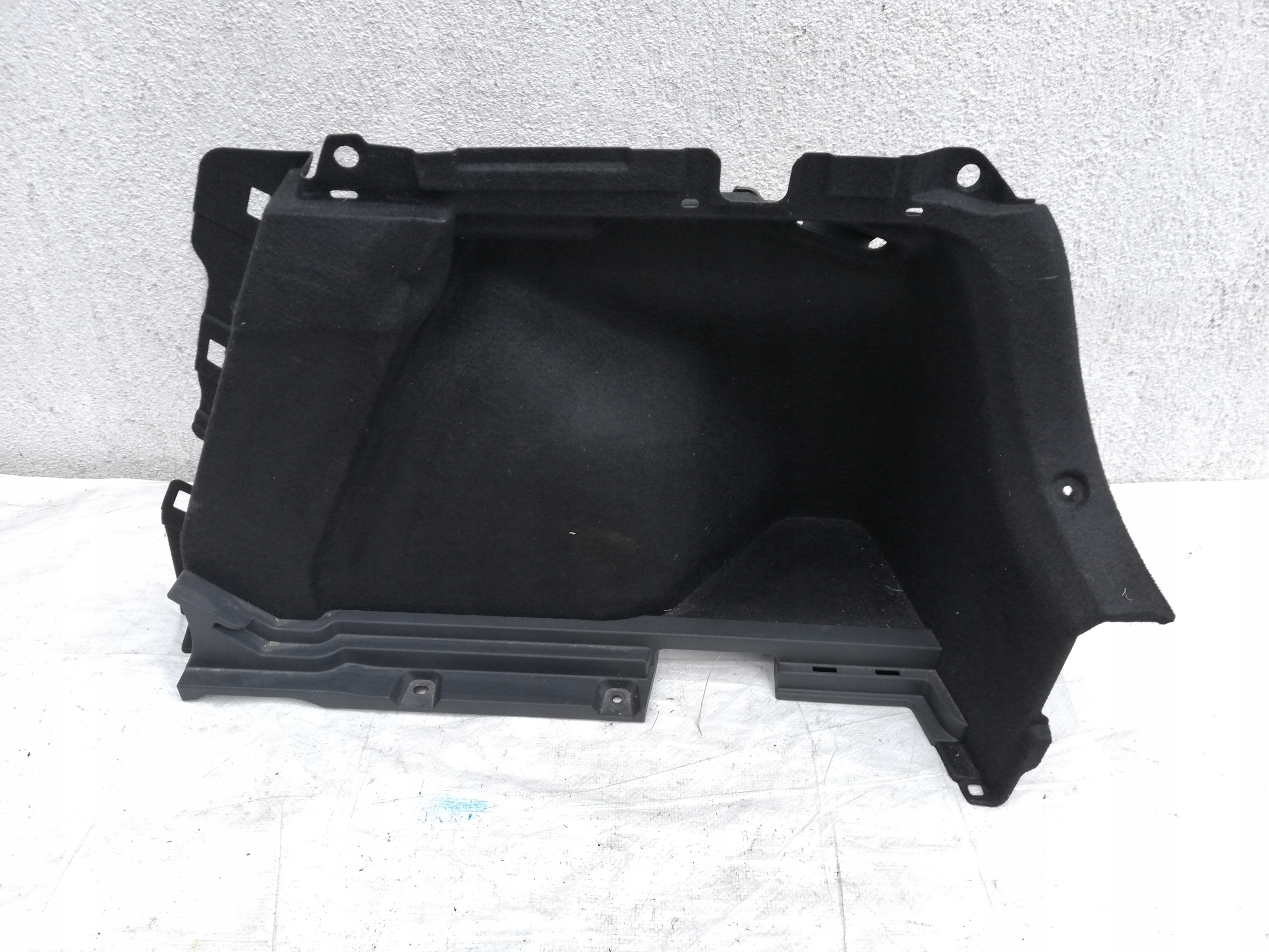 85740-G4020 - Бекон багажника правий Hyundai i30 III 19-HB V48